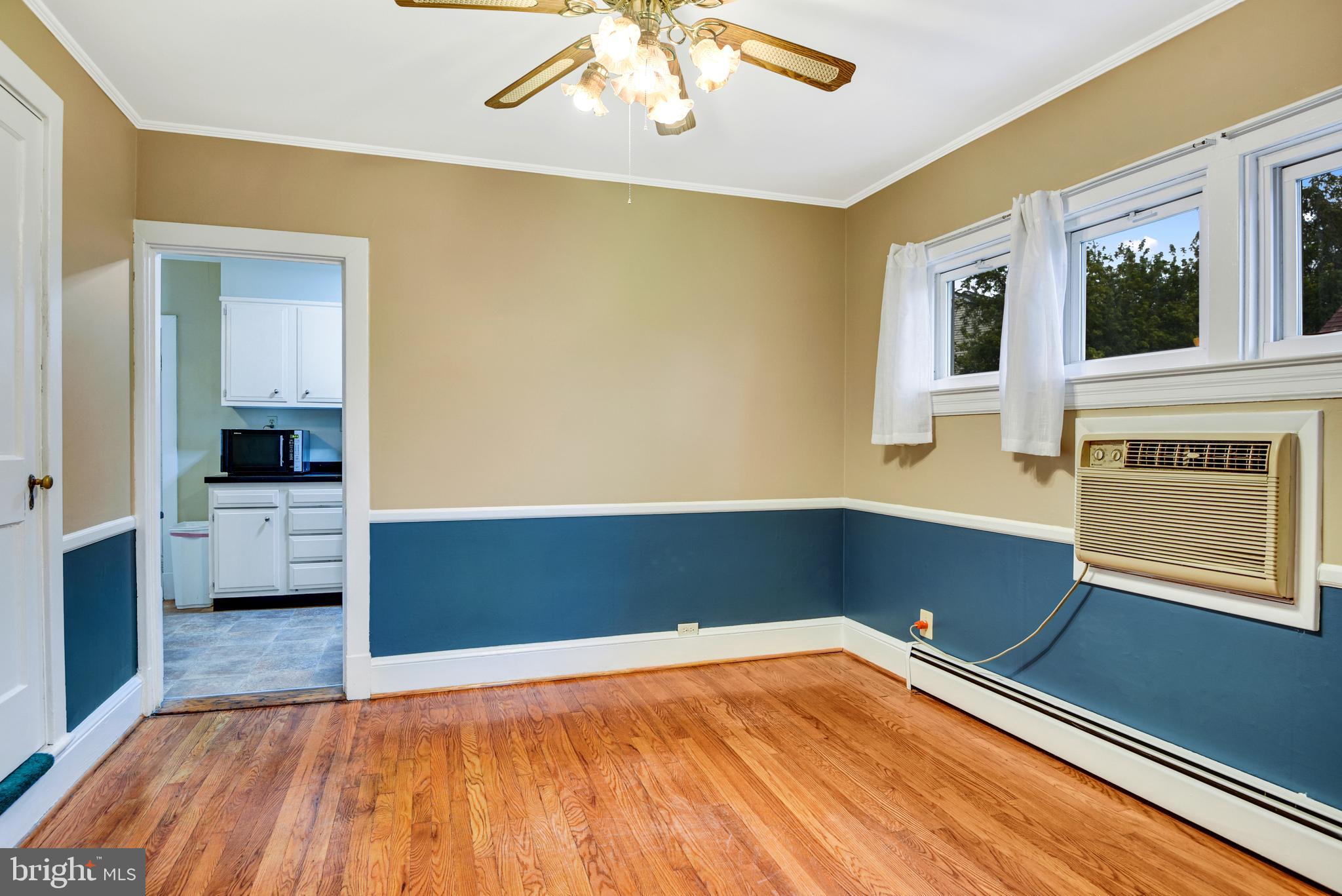 HAMMONDS FERRY - Residential