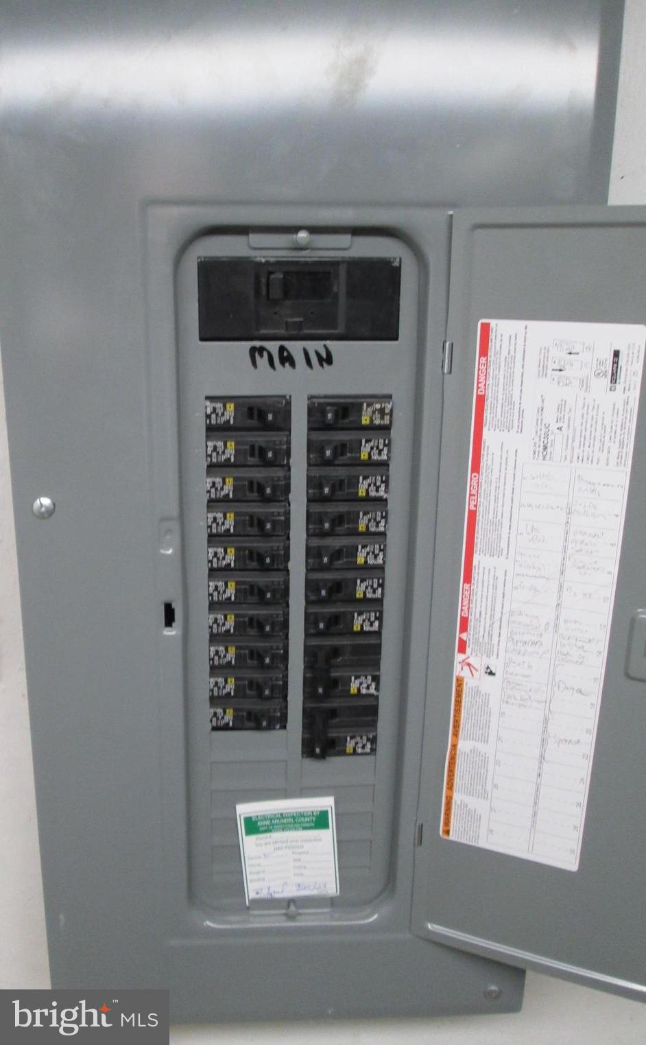 HAMMONDS FERRY - Residential