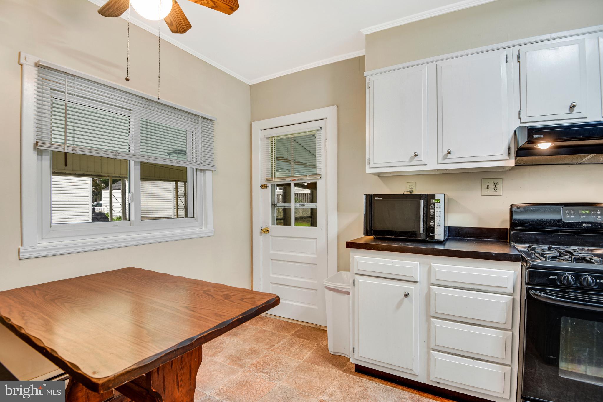 HAMMONDS FERRY - Residential