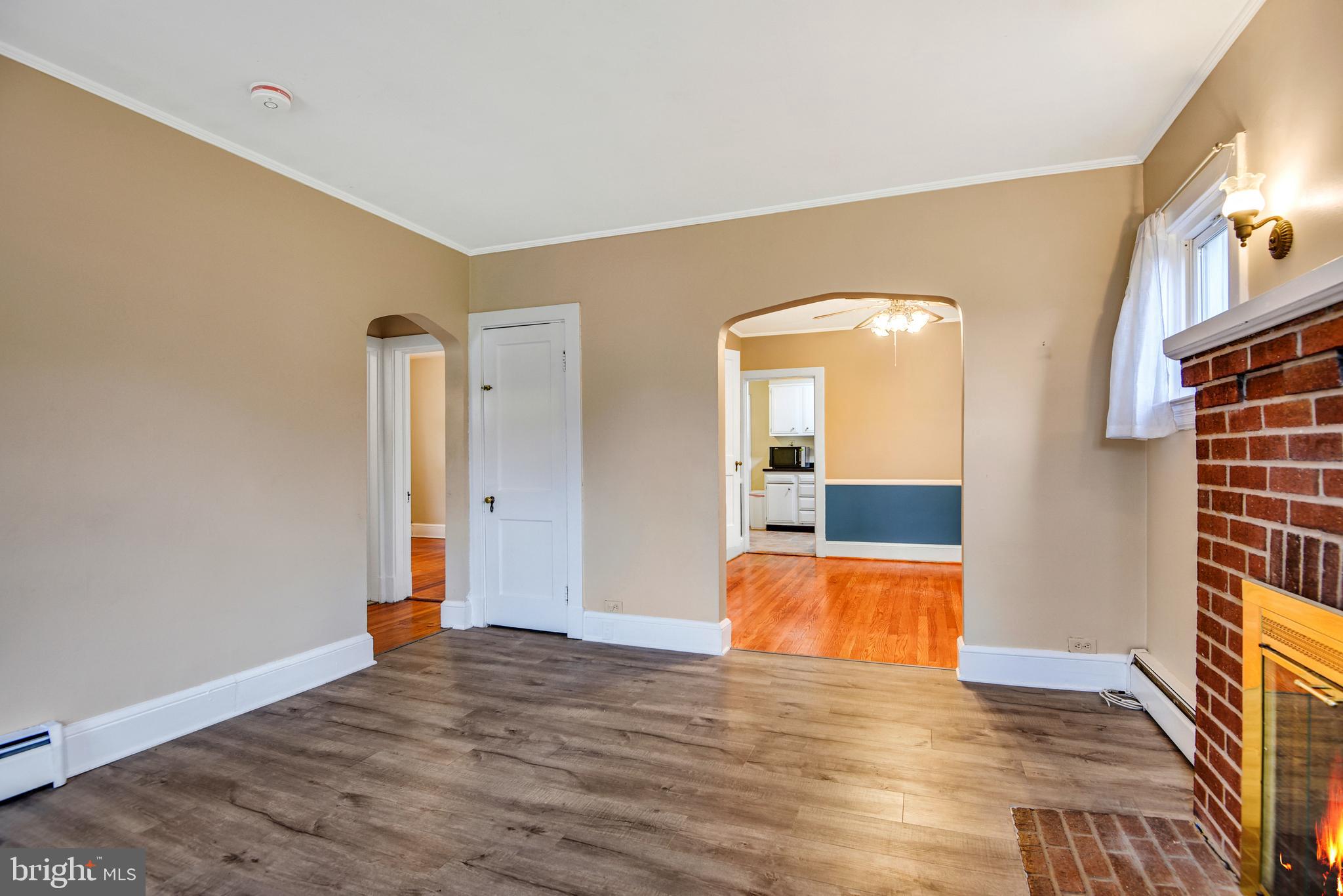 HAMMONDS FERRY - Residential