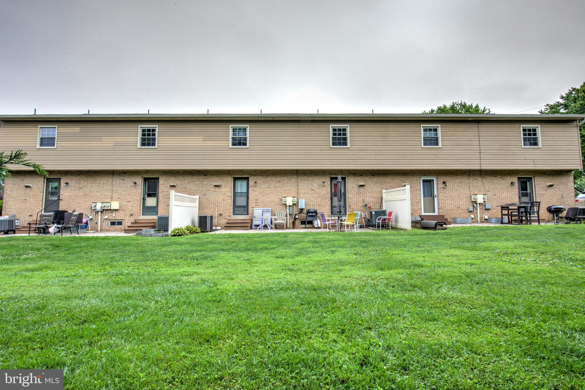 2-10 MEADOW VIEW DRIVE