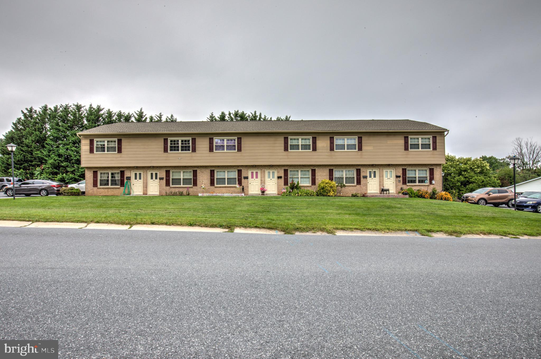 2-10 MEADOW VIEW DRIVE