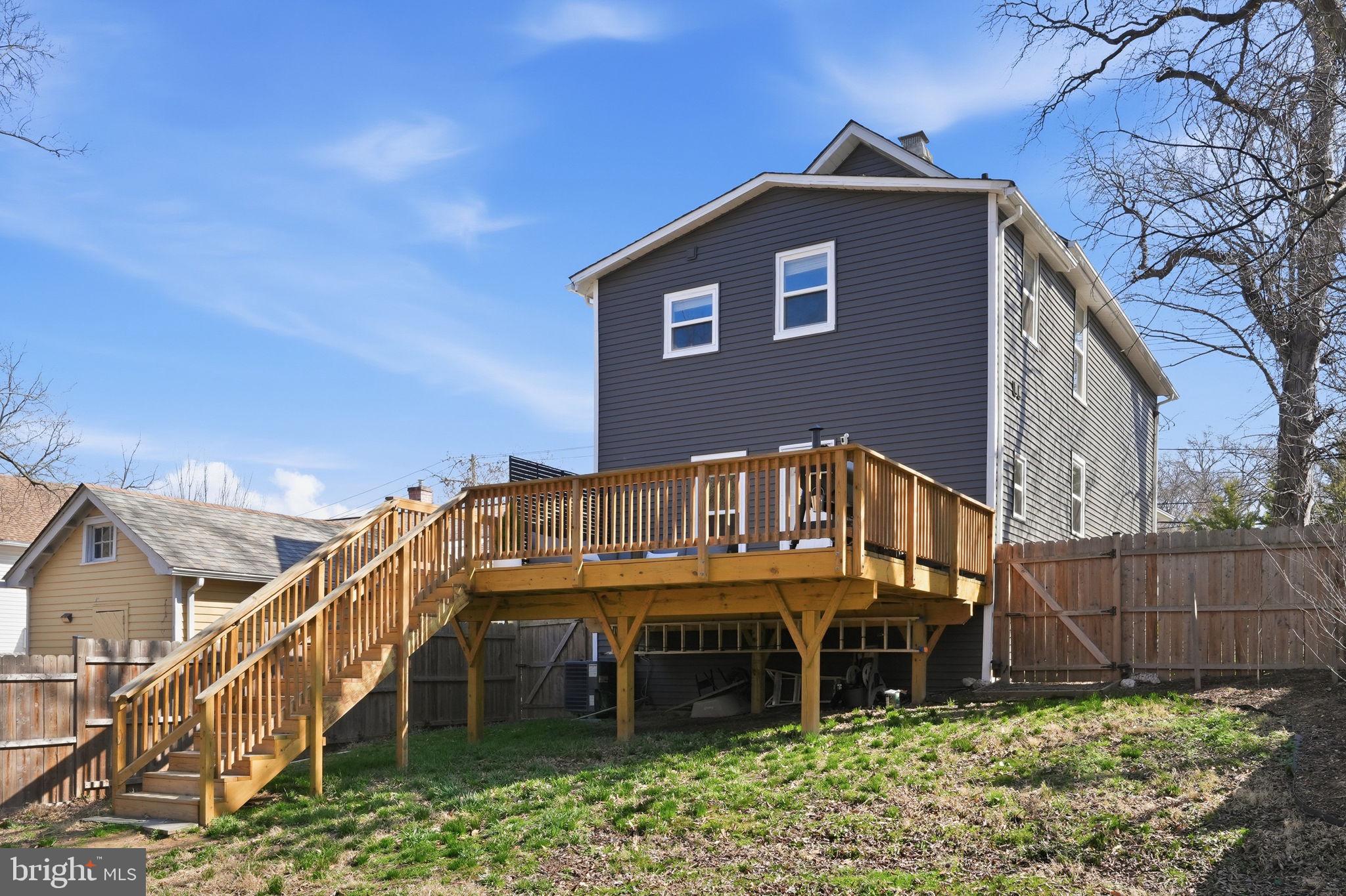 MOUNT RAINIER - Residential