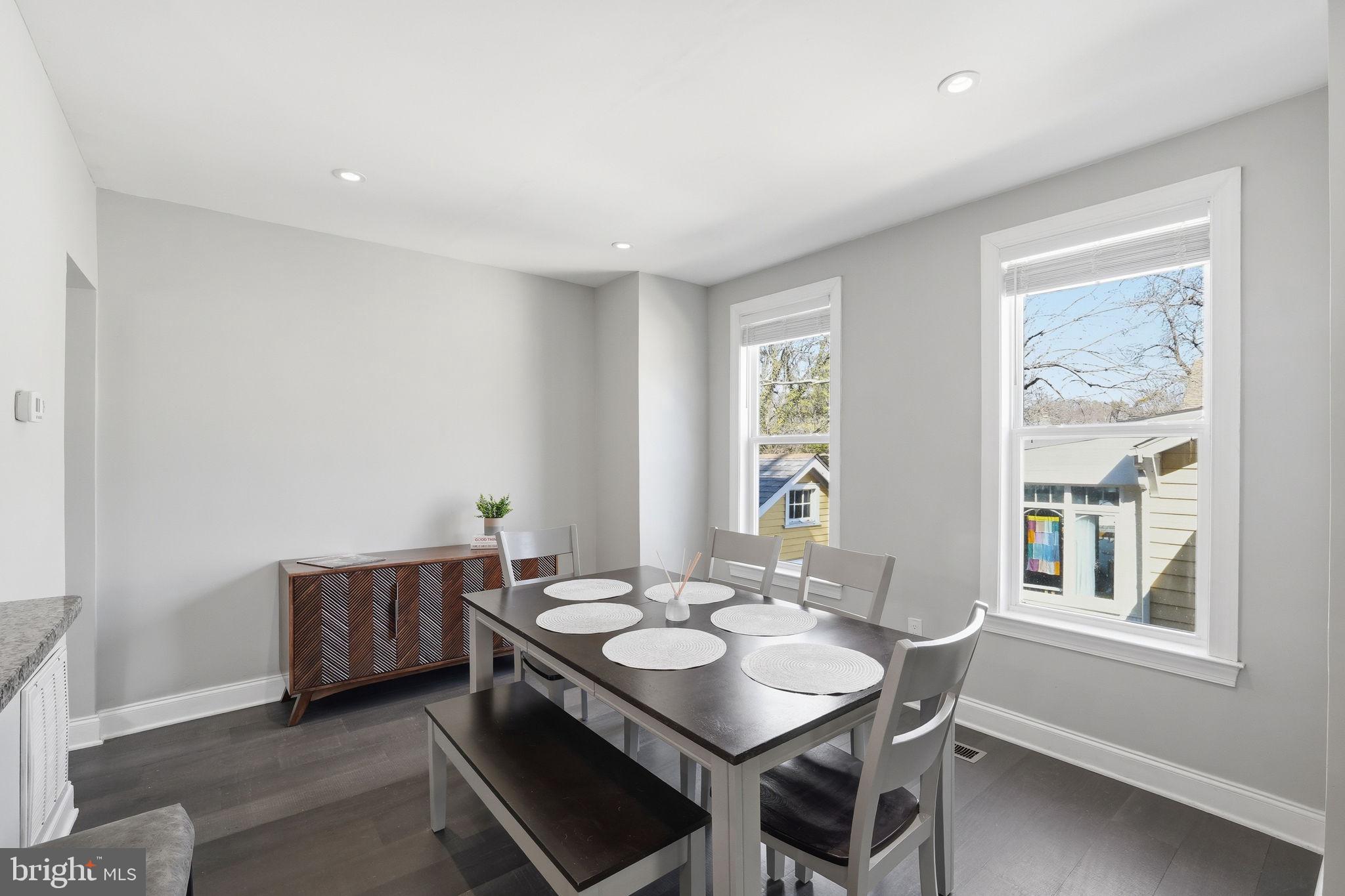 MOUNT RAINIER - Residential