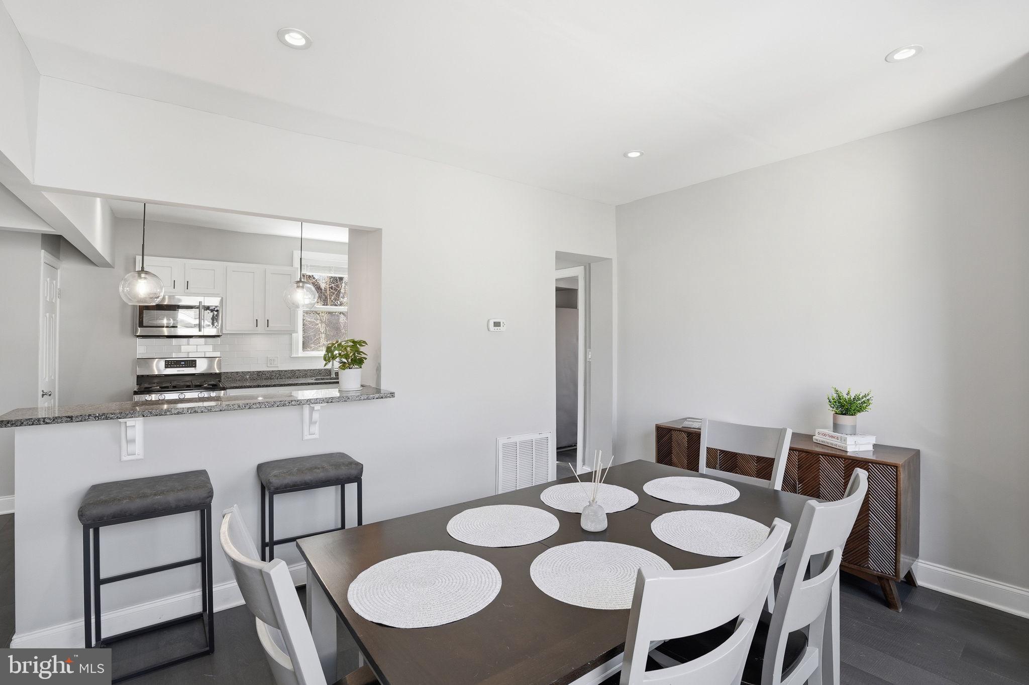 MOUNT RAINIER - Residential