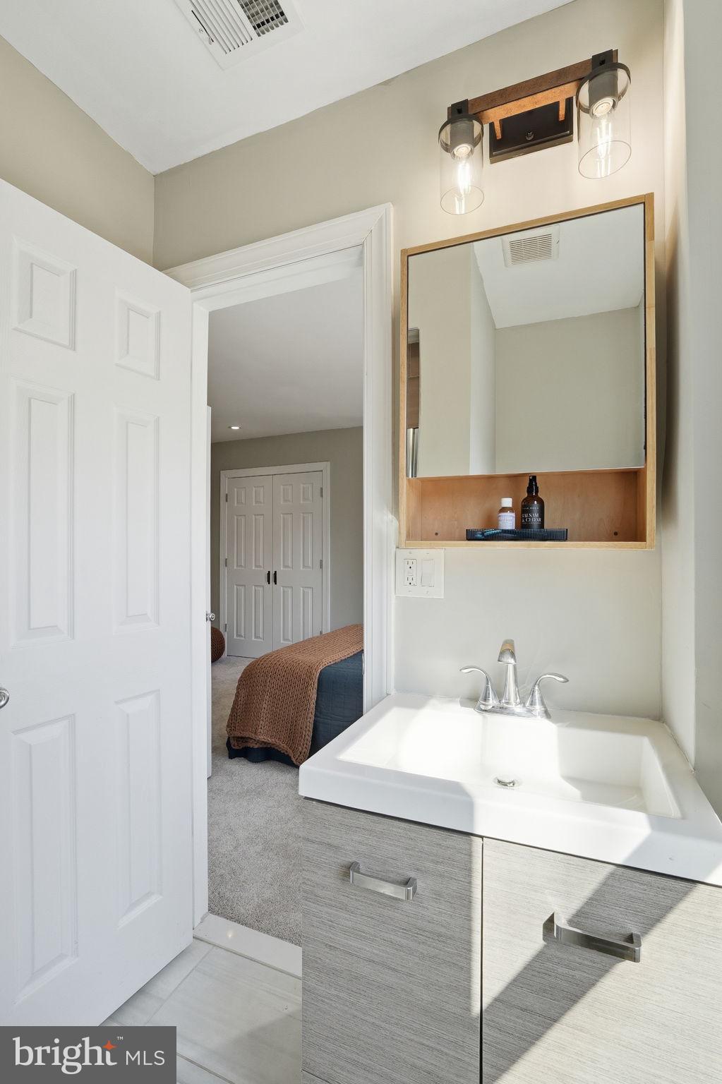 MOUNT RAINIER - Residential