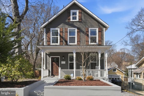 Photo of 4222 34th Street, MOUNT RAINIER, MD 20712 (MLS # MDPG2194426)