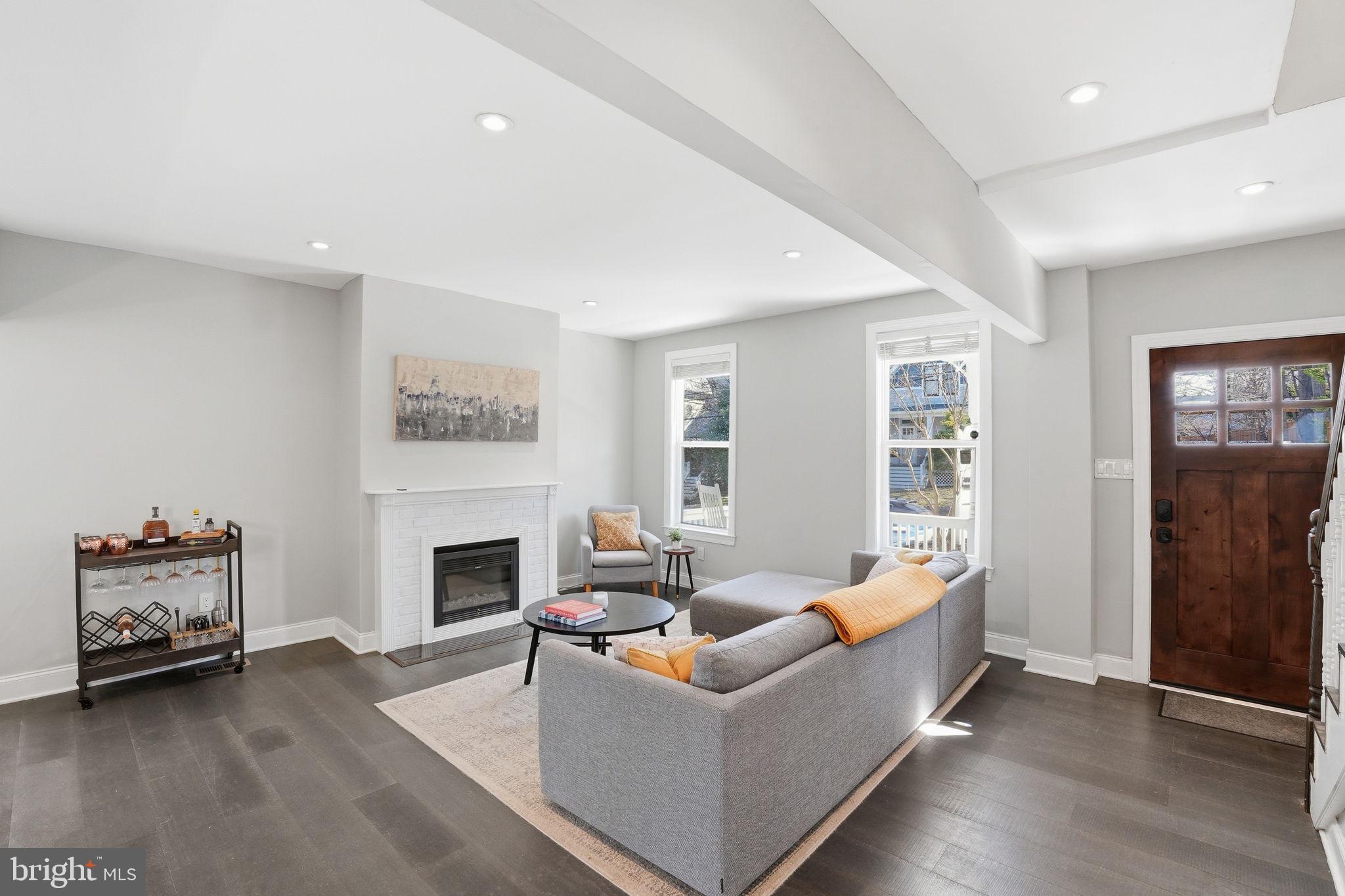 MOUNT RAINIER - Residential