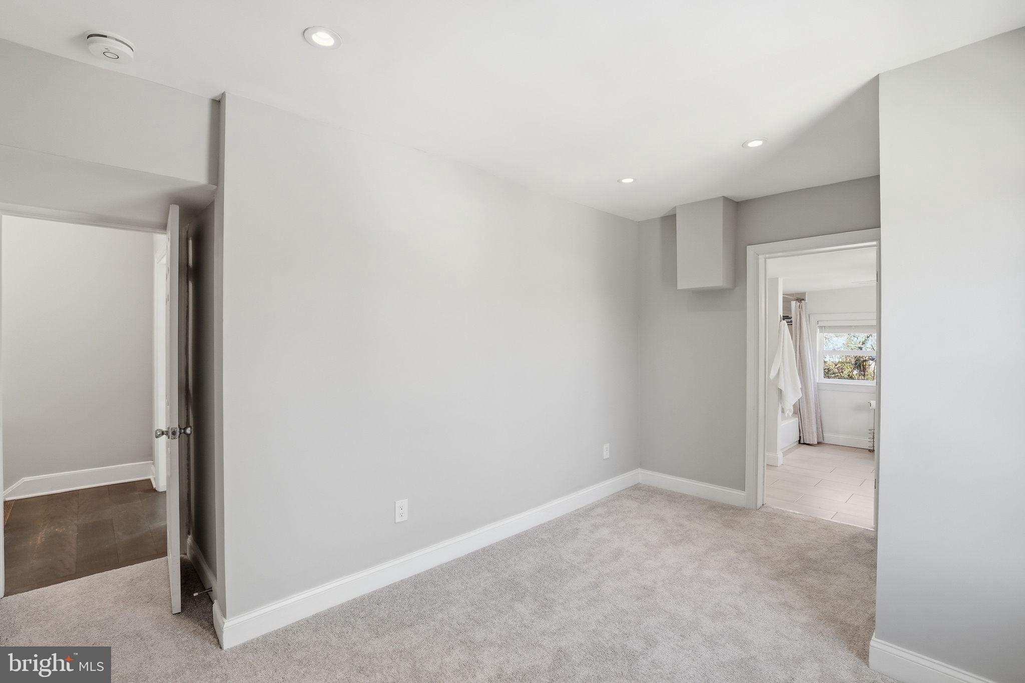 MOUNT RAINIER - Residential