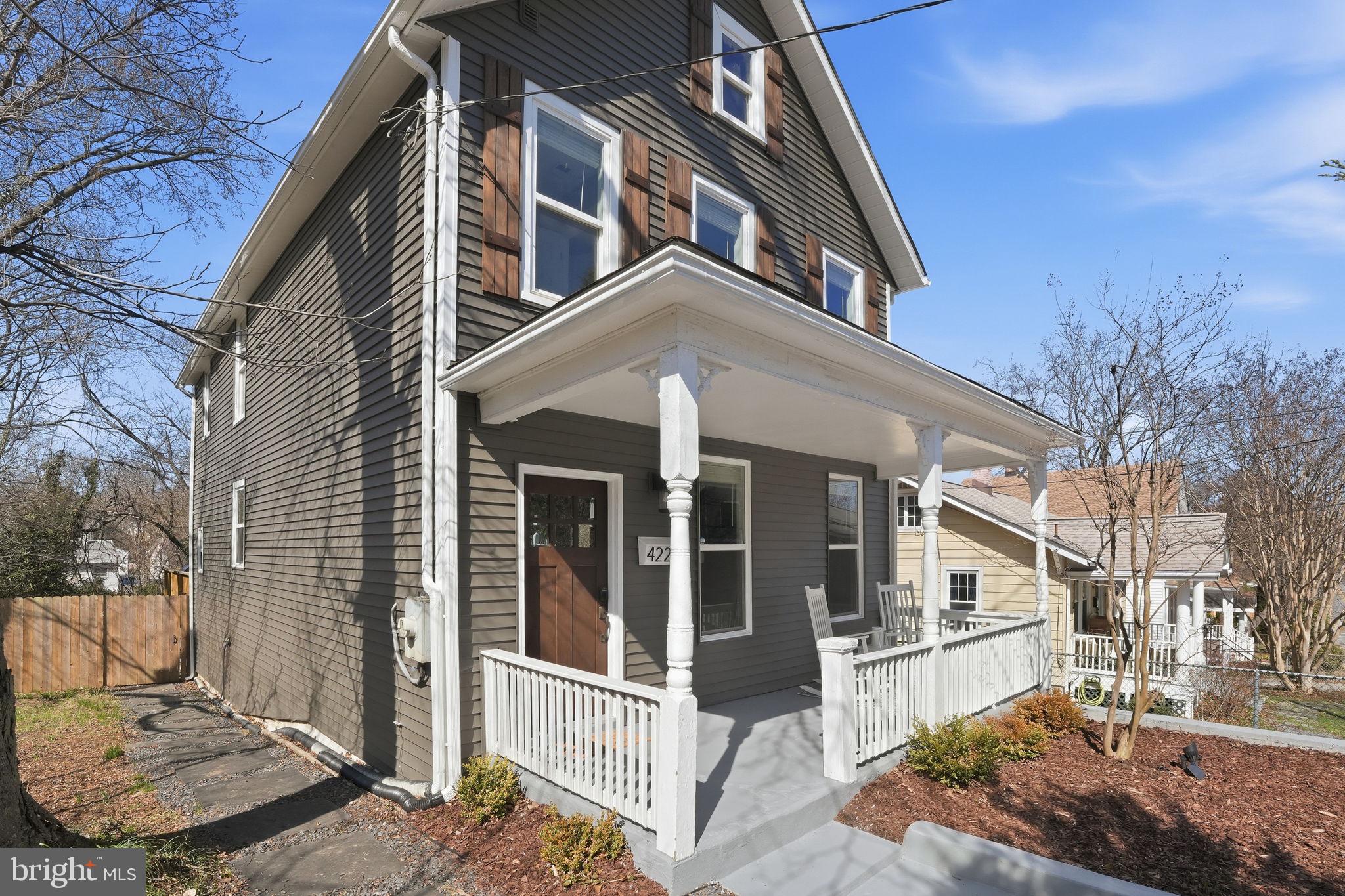 MOUNT RAINIER - Residential
