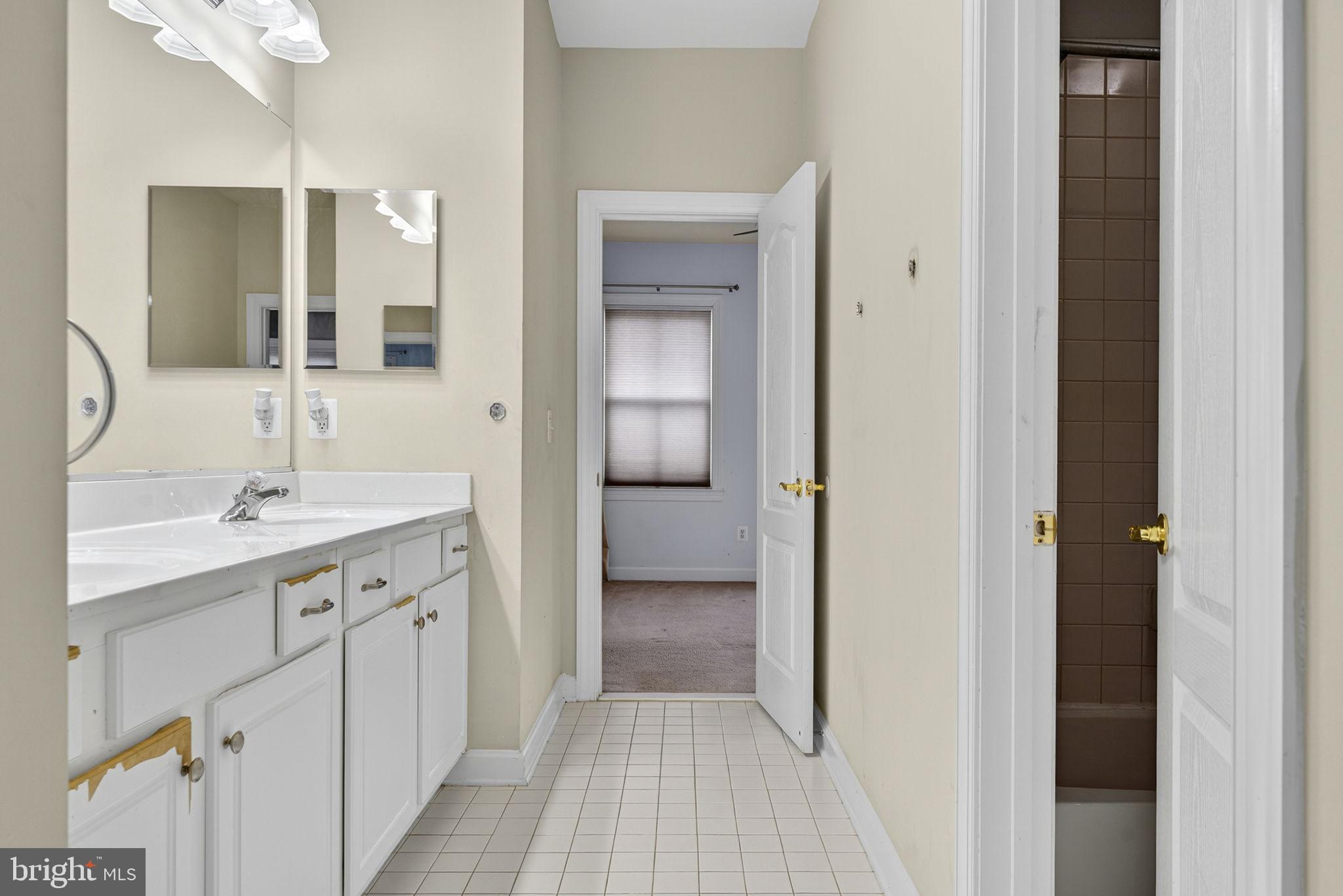 NEW BRISTOW VILLAGE - Residential