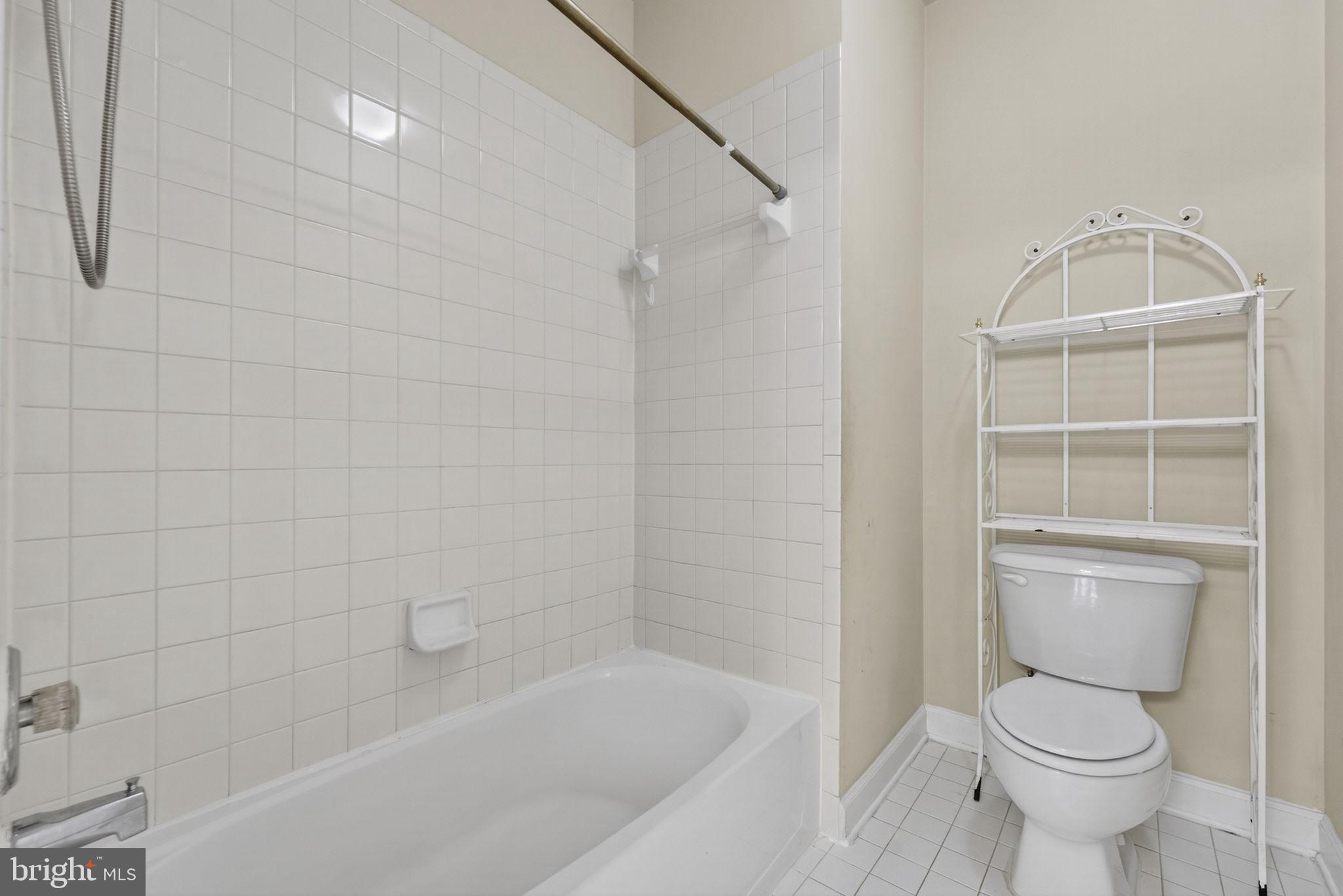 NEW BRISTOW VILLAGE - Residential