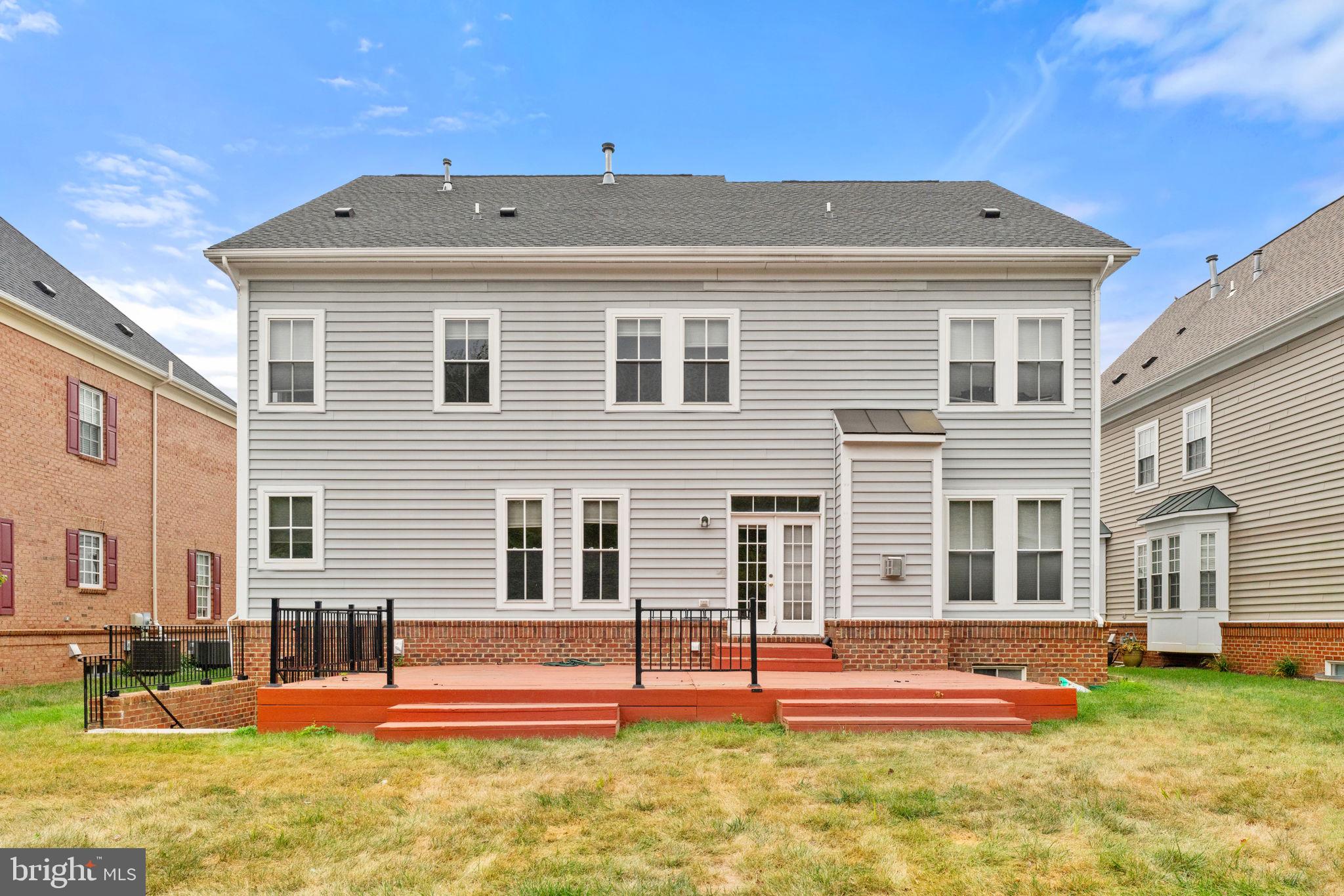 NEW BRISTOW VILLAGE - Residential