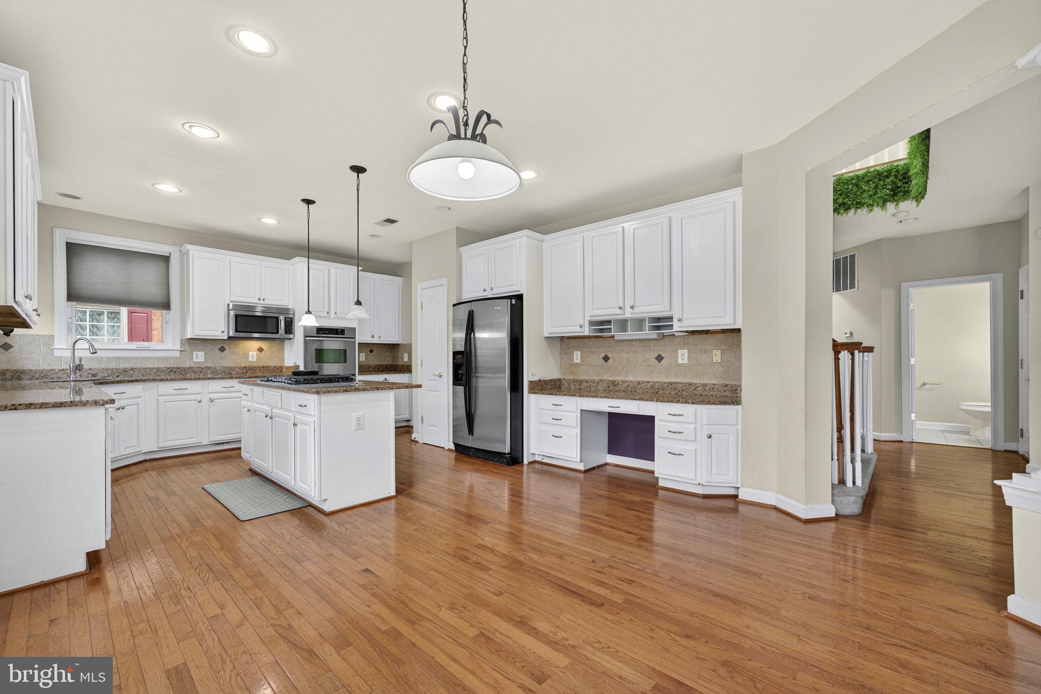 NEW BRISTOW VILLAGE - Residential