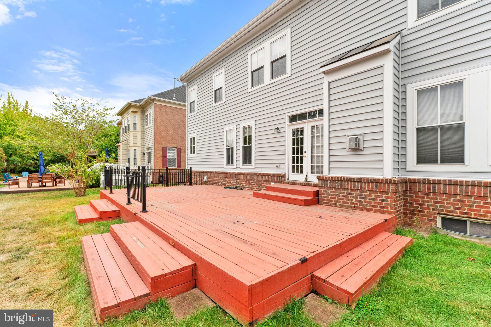 NEW BRISTOW VILLAGE - Residential