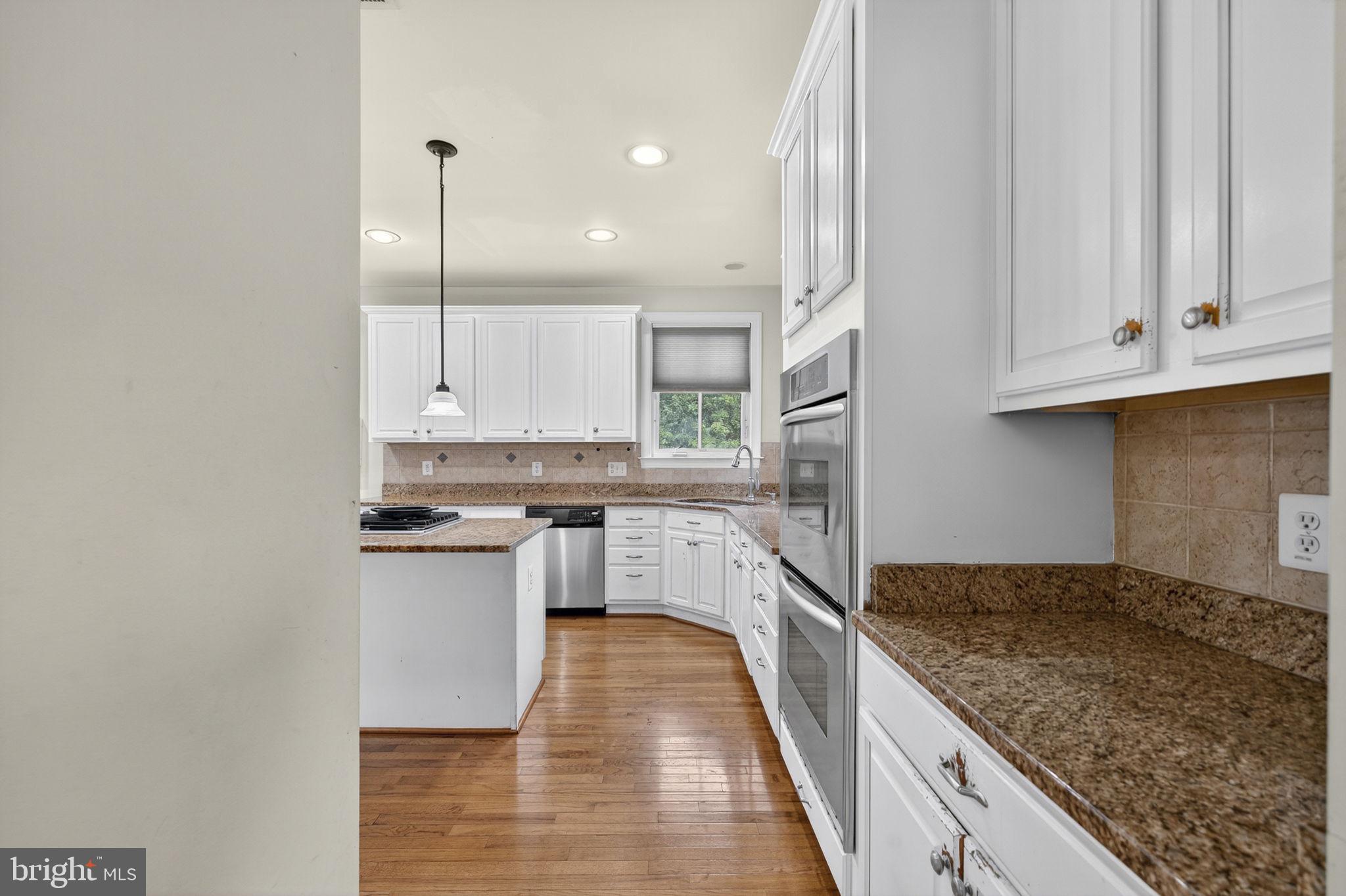 NEW BRISTOW VILLAGE - Residential