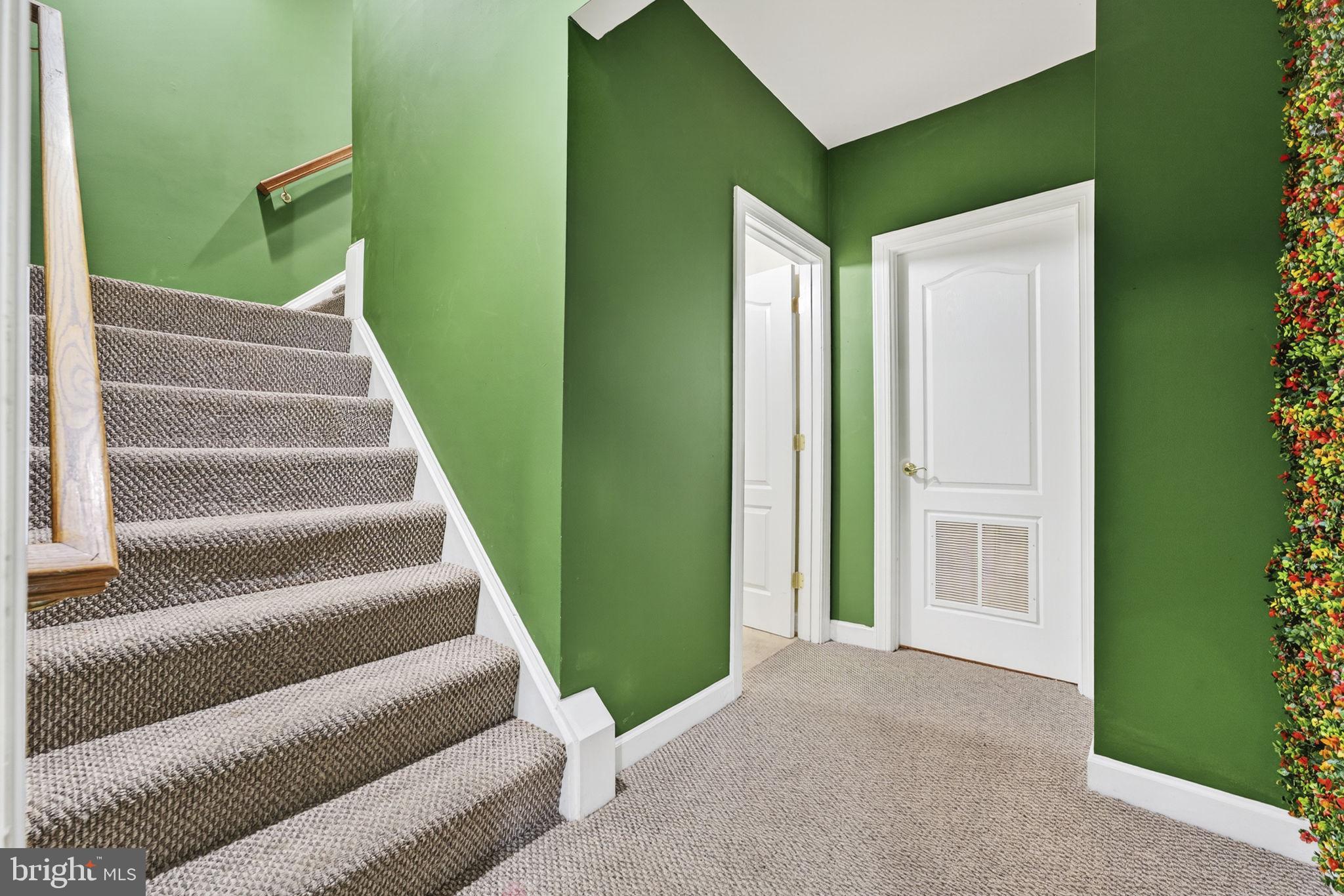 NEW BRISTOW VILLAGE - Residential