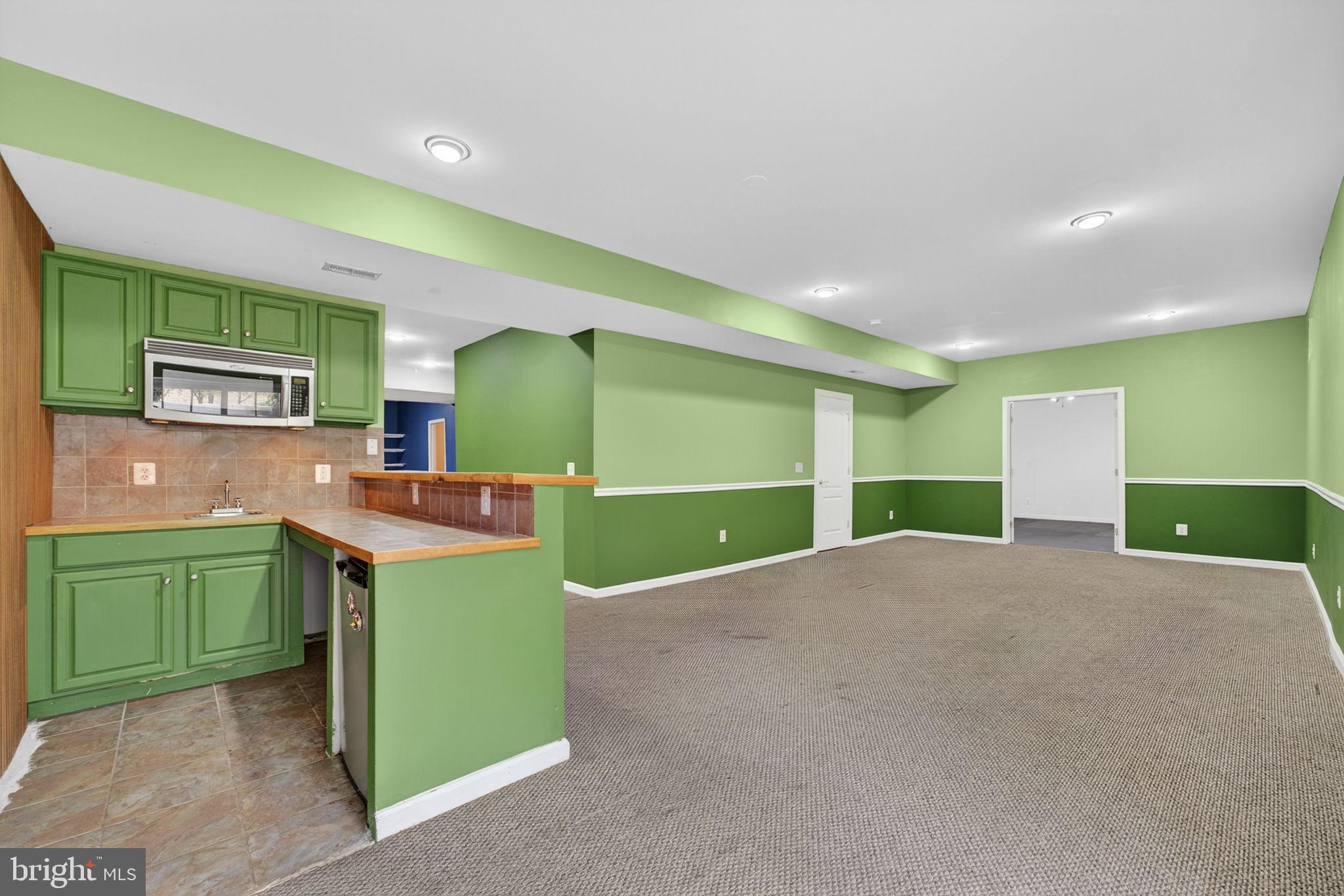 NEW BRISTOW VILLAGE - Residential