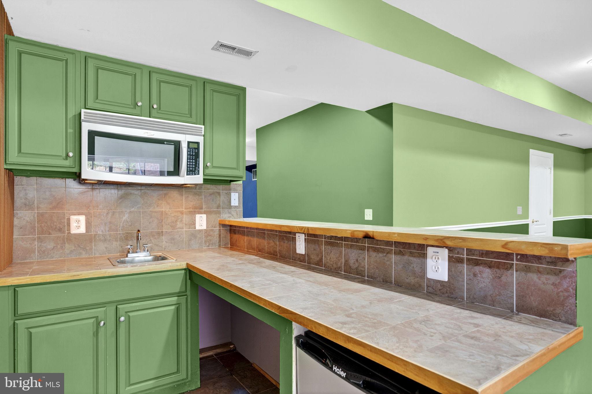 NEW BRISTOW VILLAGE - Residential