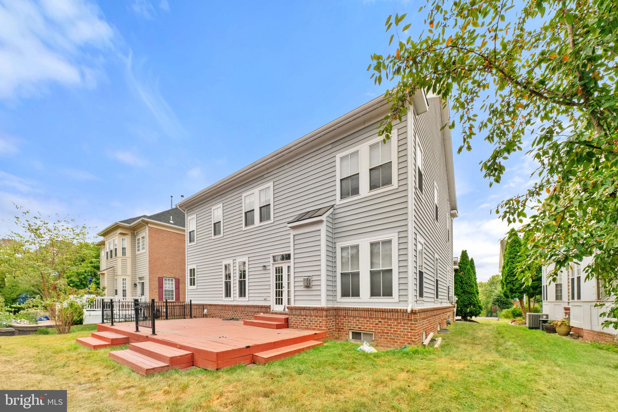 NEW BRISTOW VILLAGE - Residential