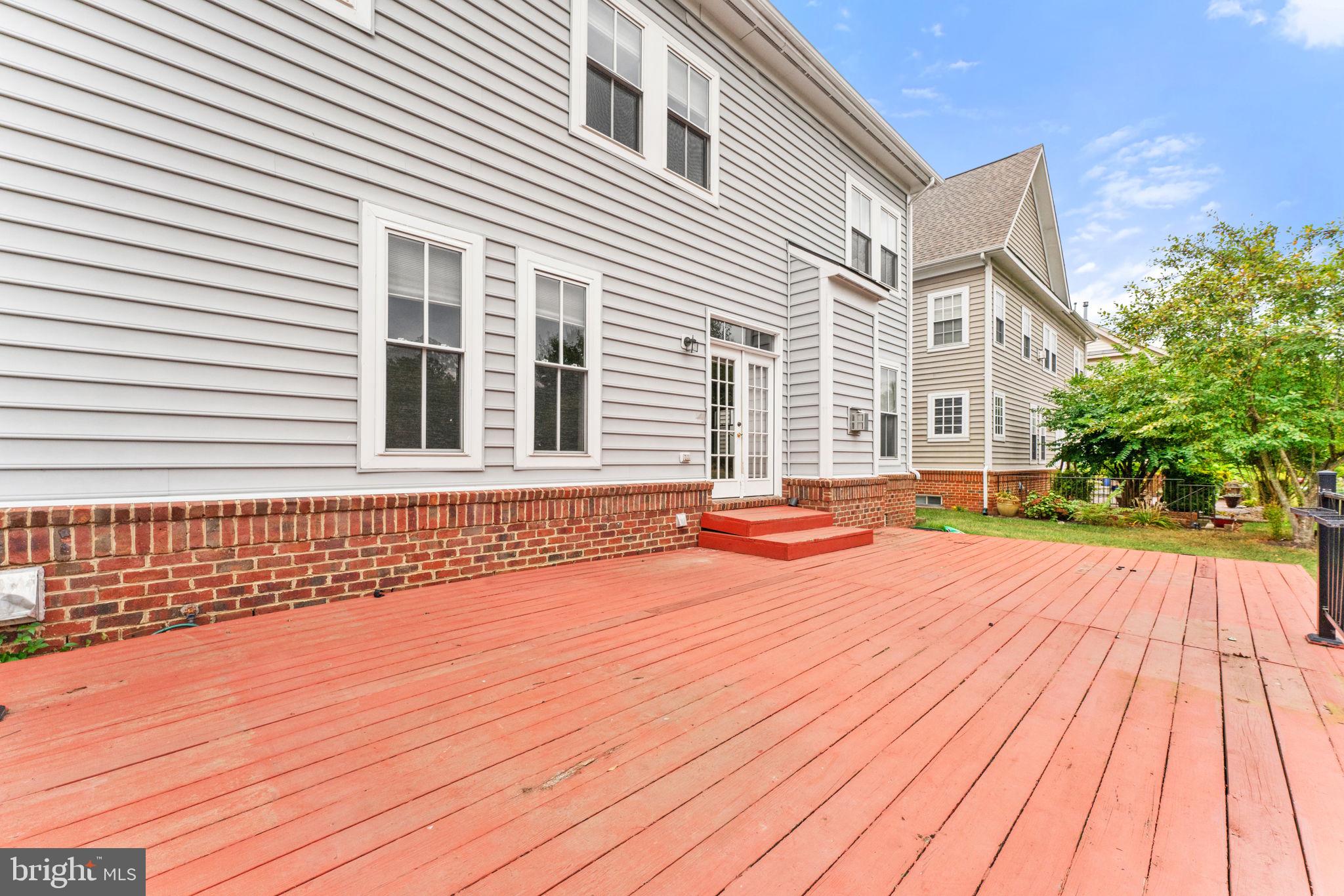 NEW BRISTOW VILLAGE - Residential