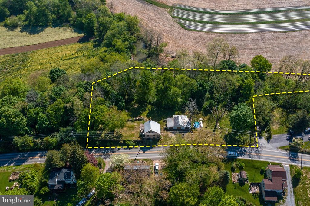 Photo of 561 MARTICVILLE RD, PEQUEA, PA 17565 (MLS # PALA2034680)