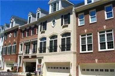 HUNTING RIDGE - Residential Lease