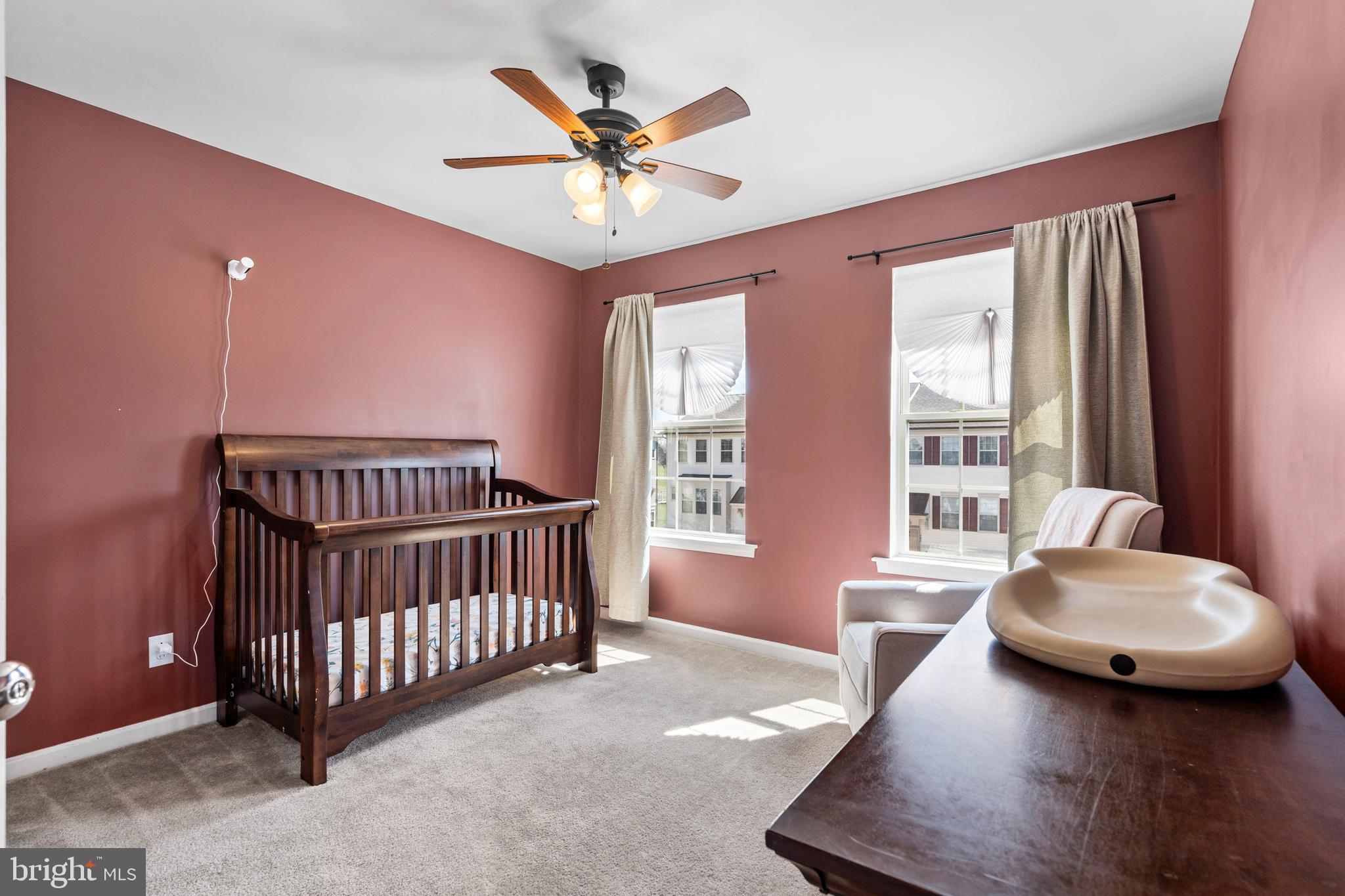 TALL OAKS - Residential