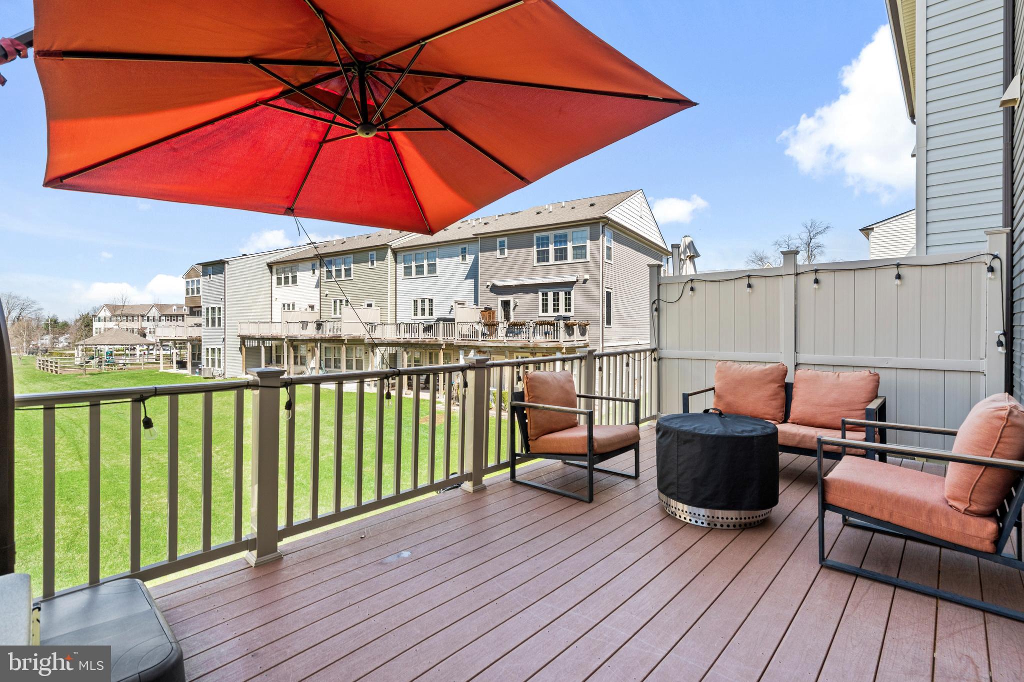 TALL OAKS - Residential