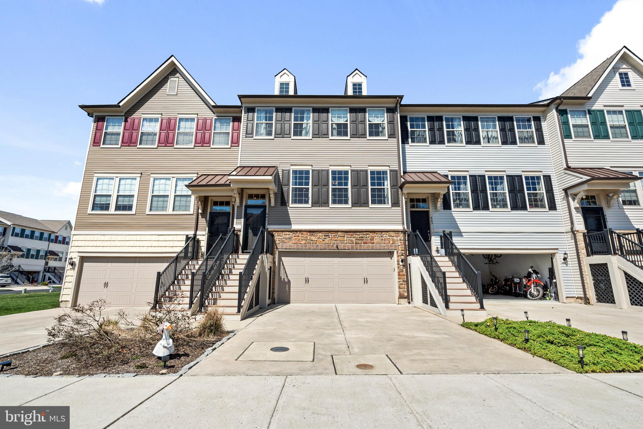 TALL OAKS - Residential