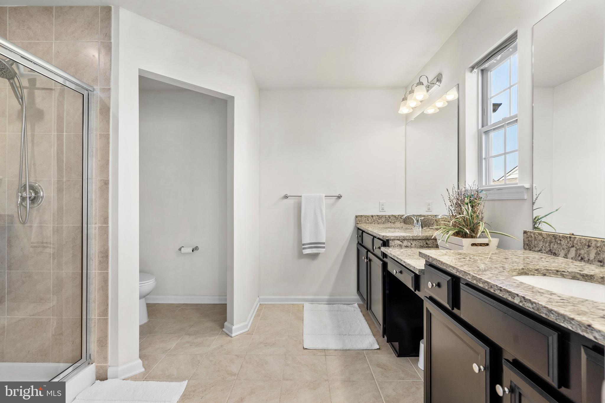 TALL OAKS - Residential