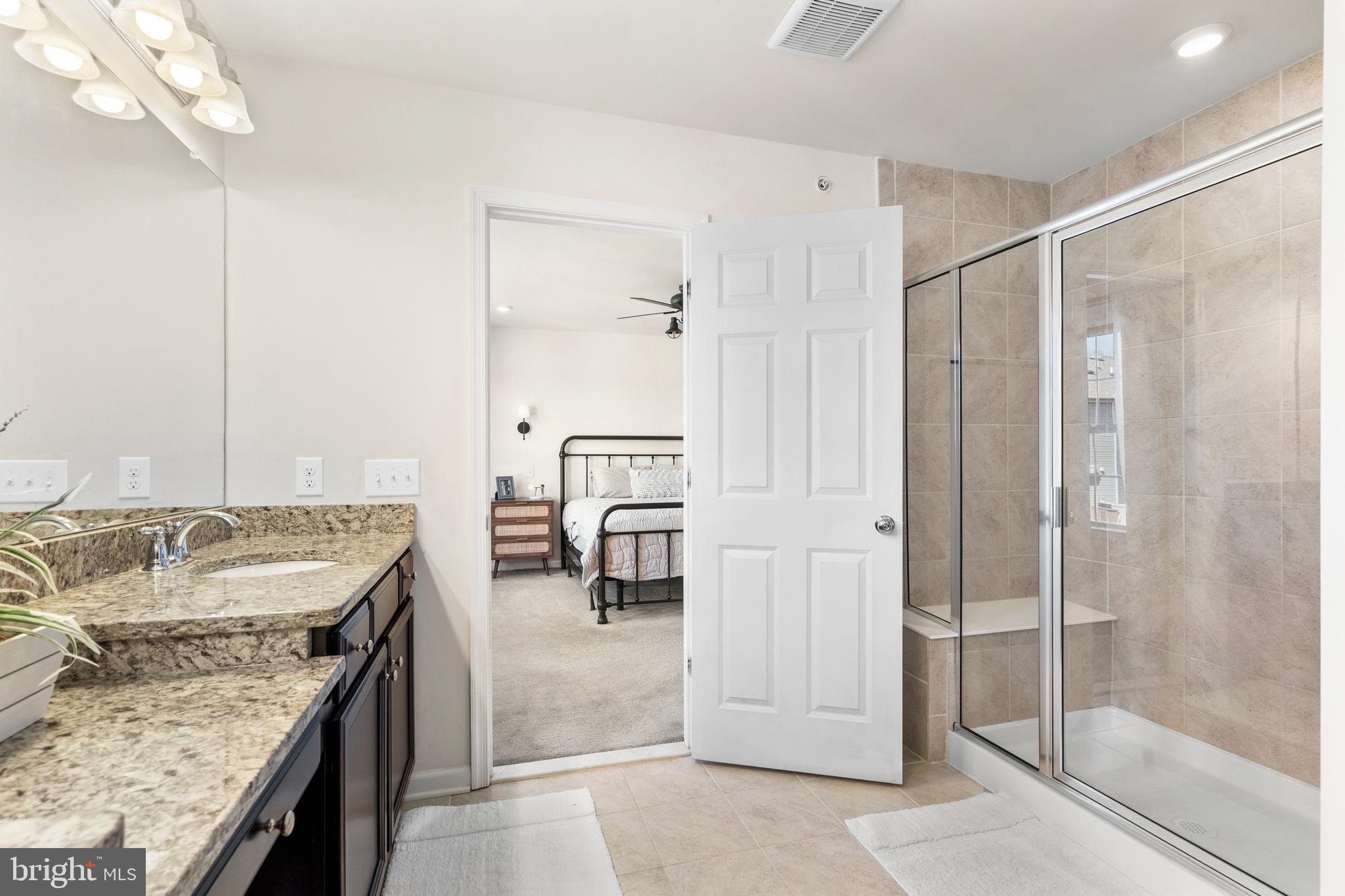 TALL OAKS - Residential