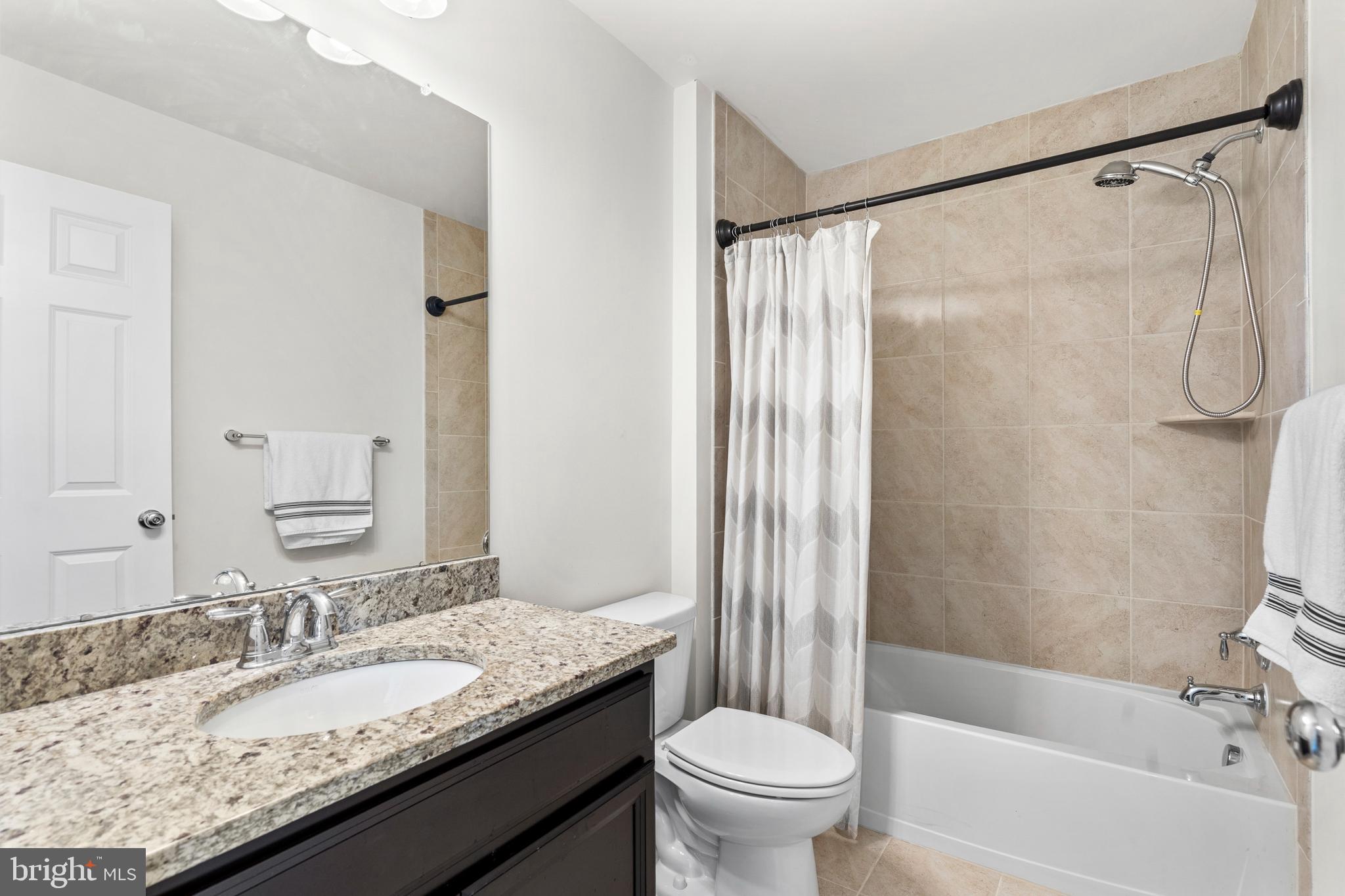 TALL OAKS - Residential