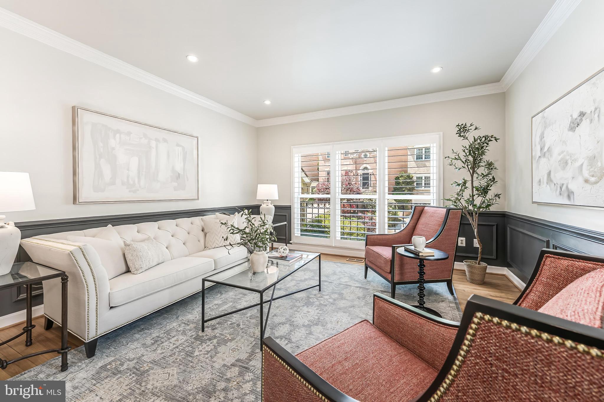 MC LEAN OAKS - Residential