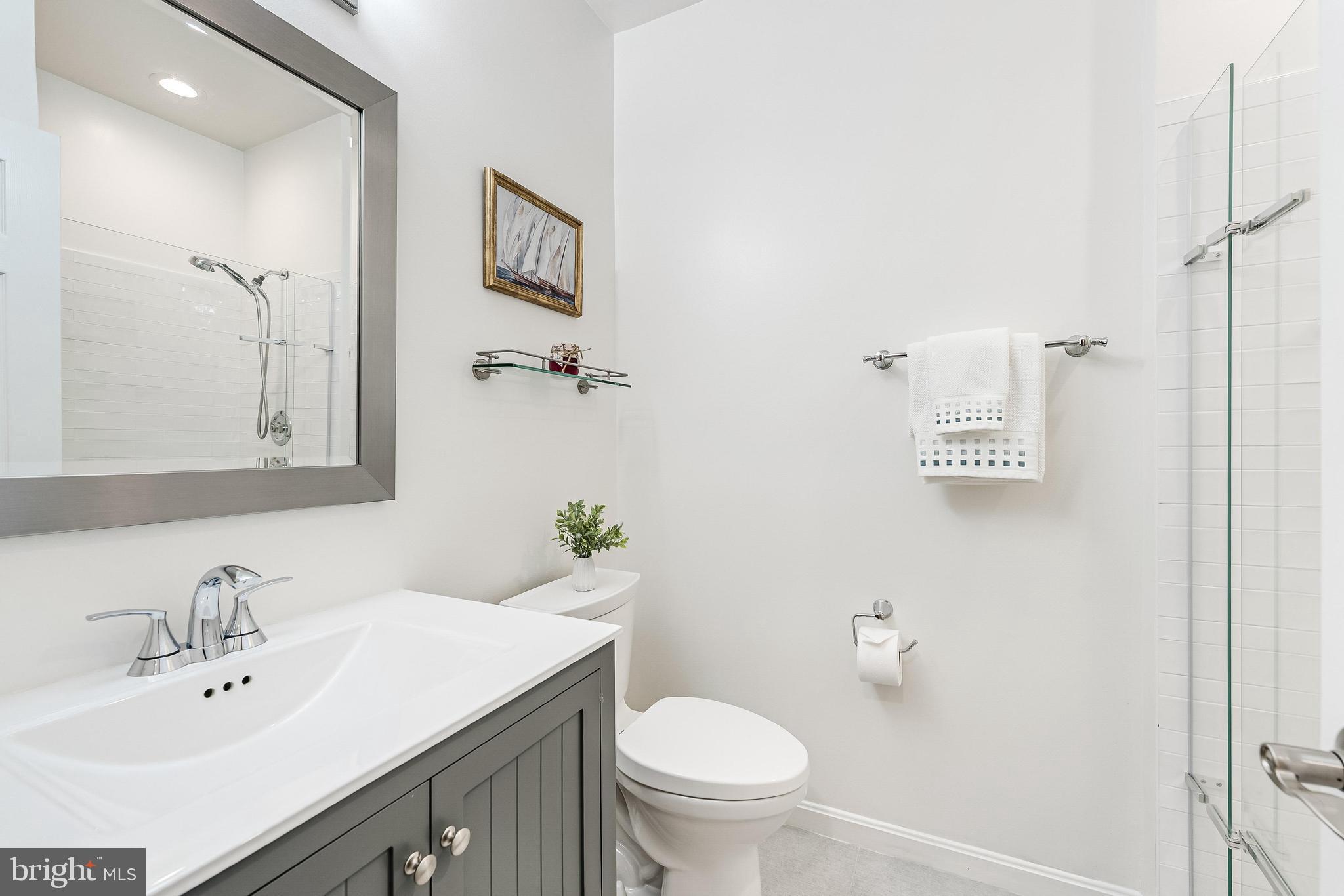 MC LEAN OAKS - Residential