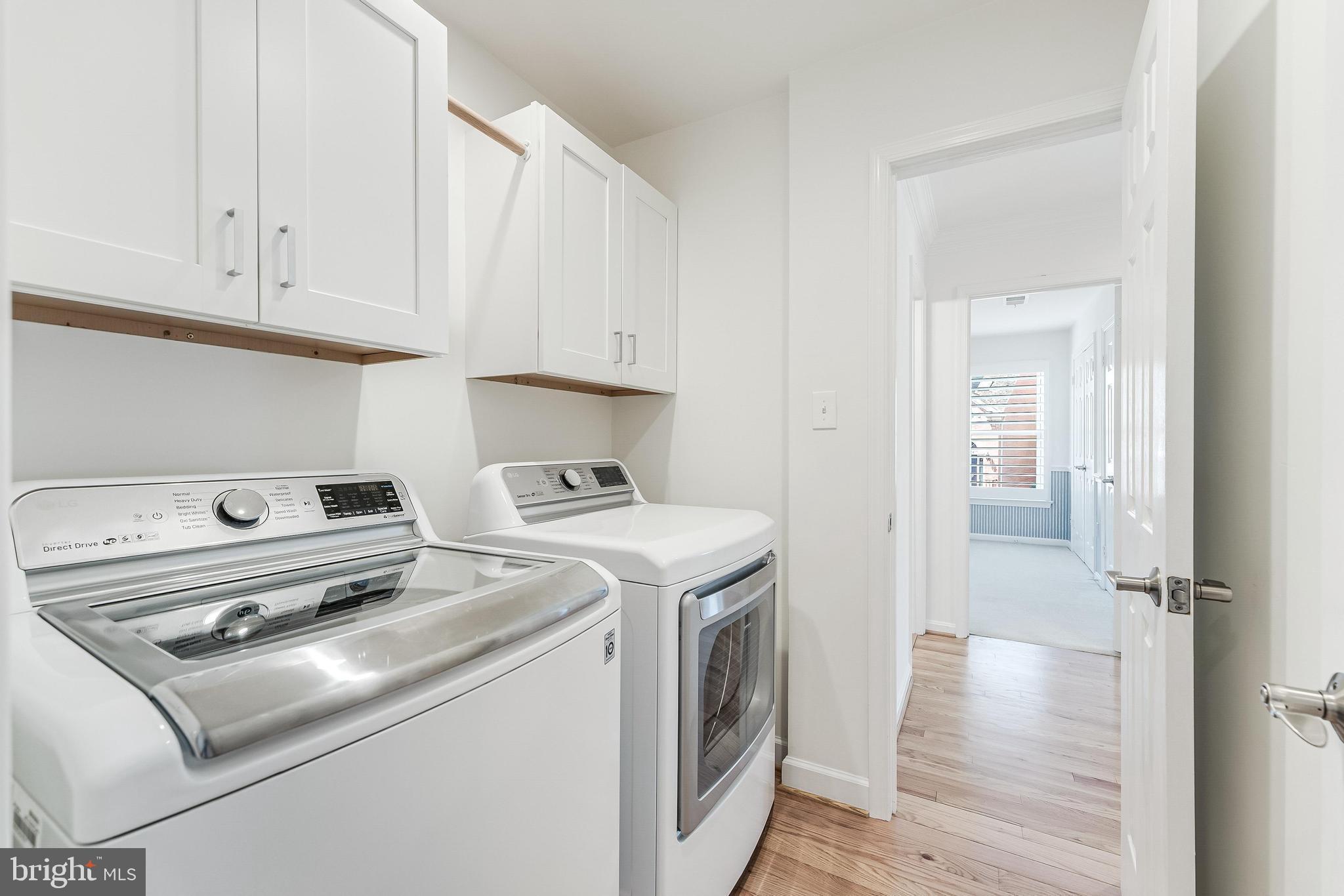 MC LEAN OAKS - Residential