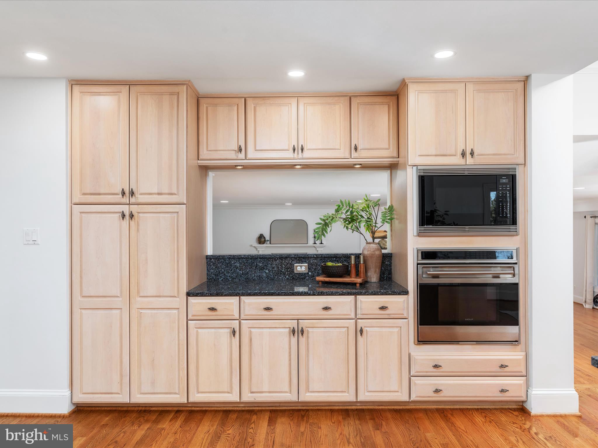 LANGLEY OAKS - Residential