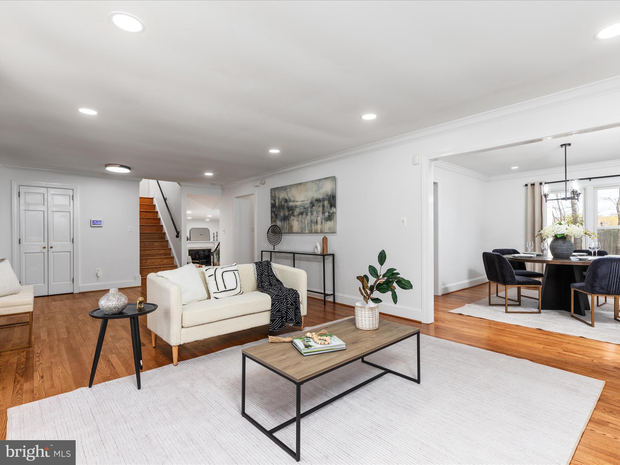 LANGLEY OAKS - Residential