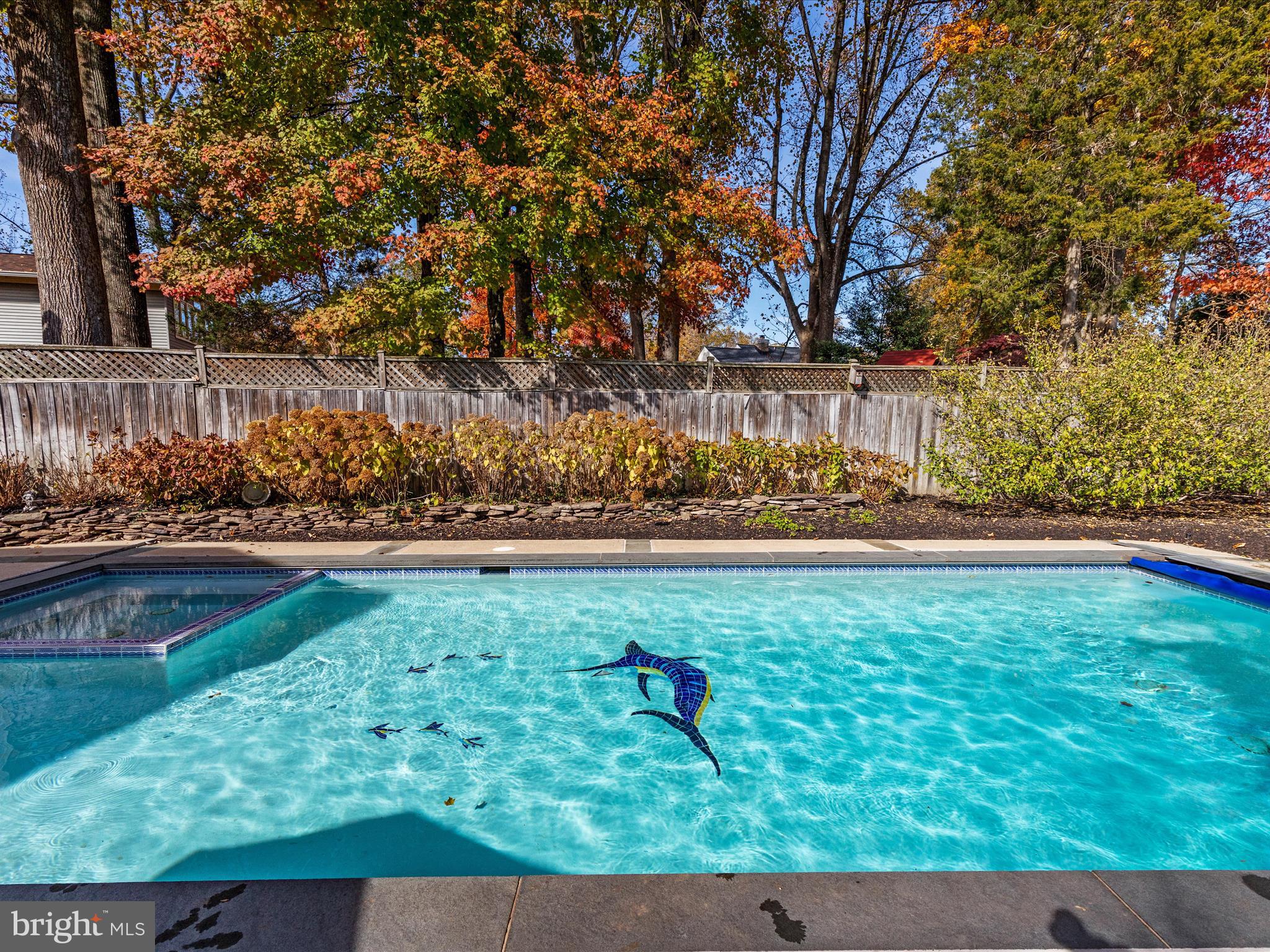 LANGLEY OAKS - Residential