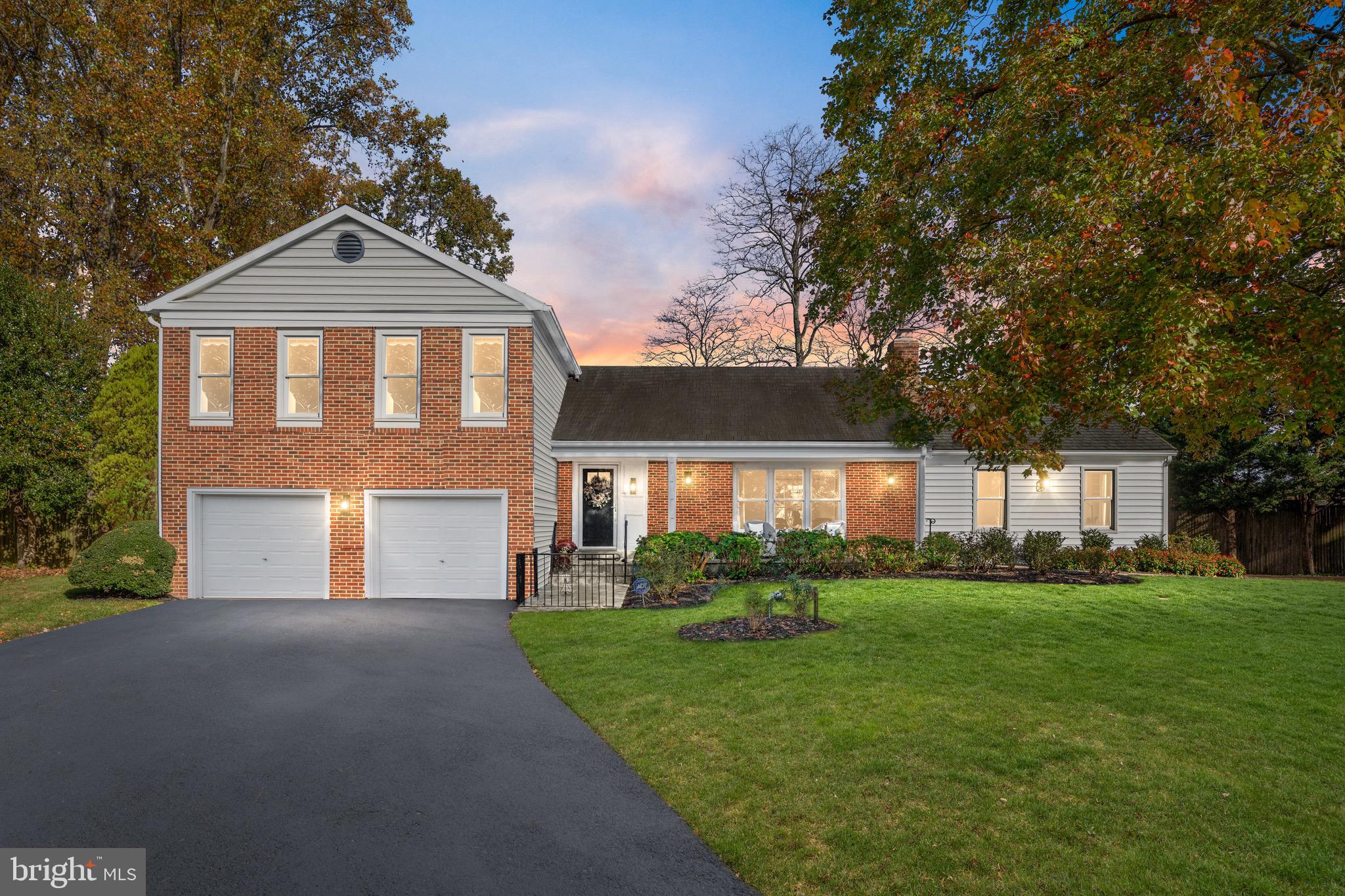 LANGLEY OAKS - Residential