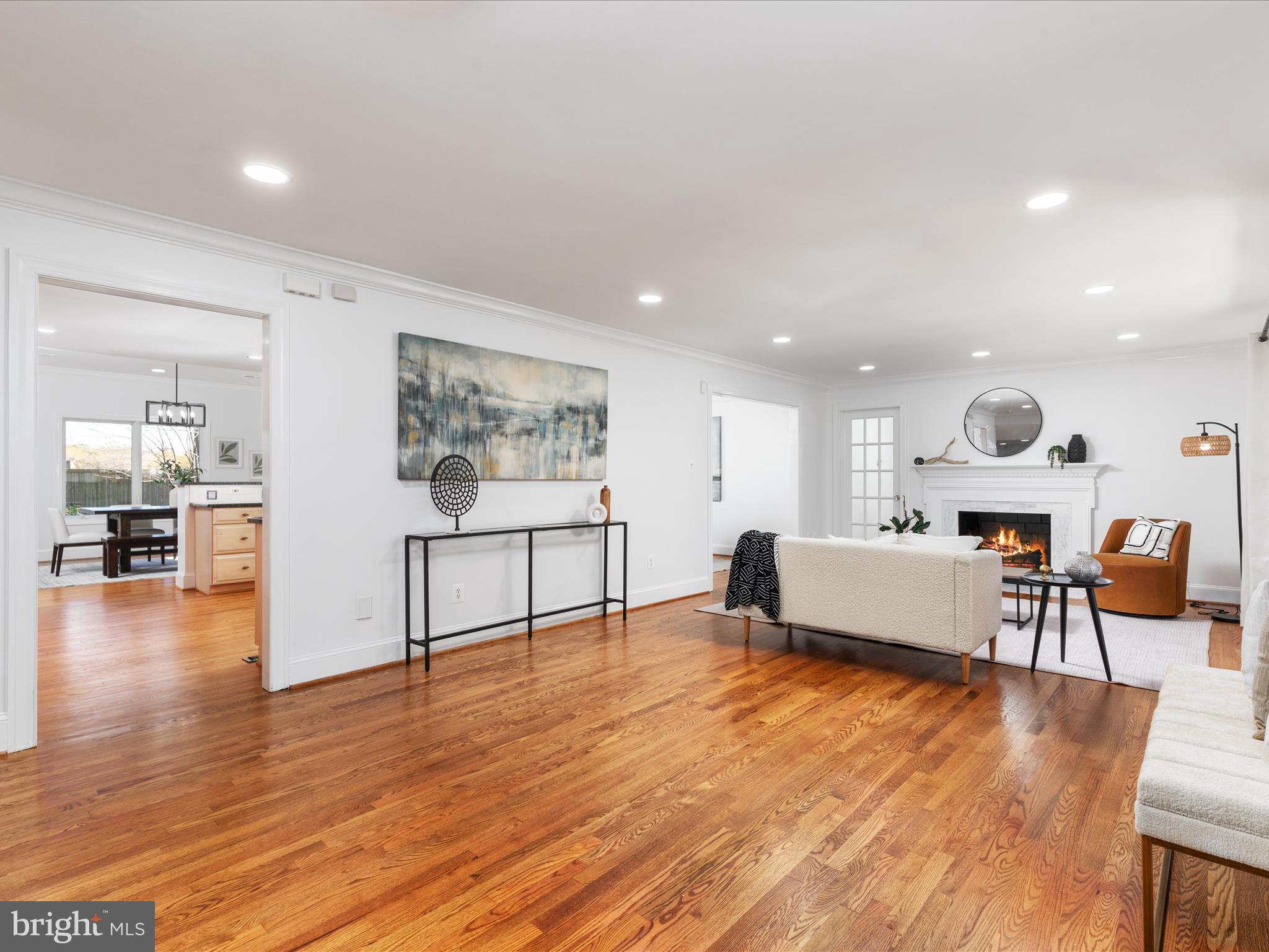 LANGLEY OAKS - Residential