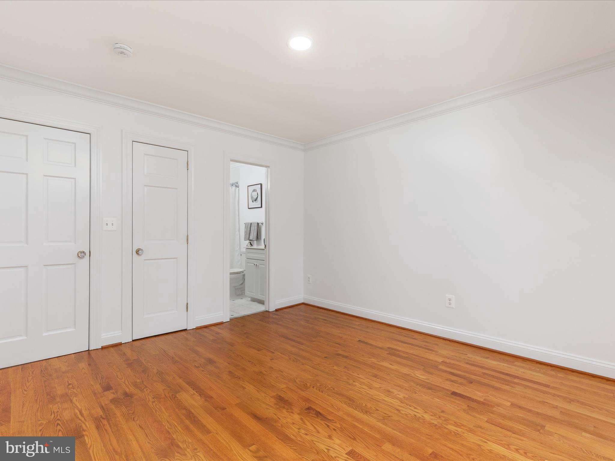 LANGLEY OAKS - Residential