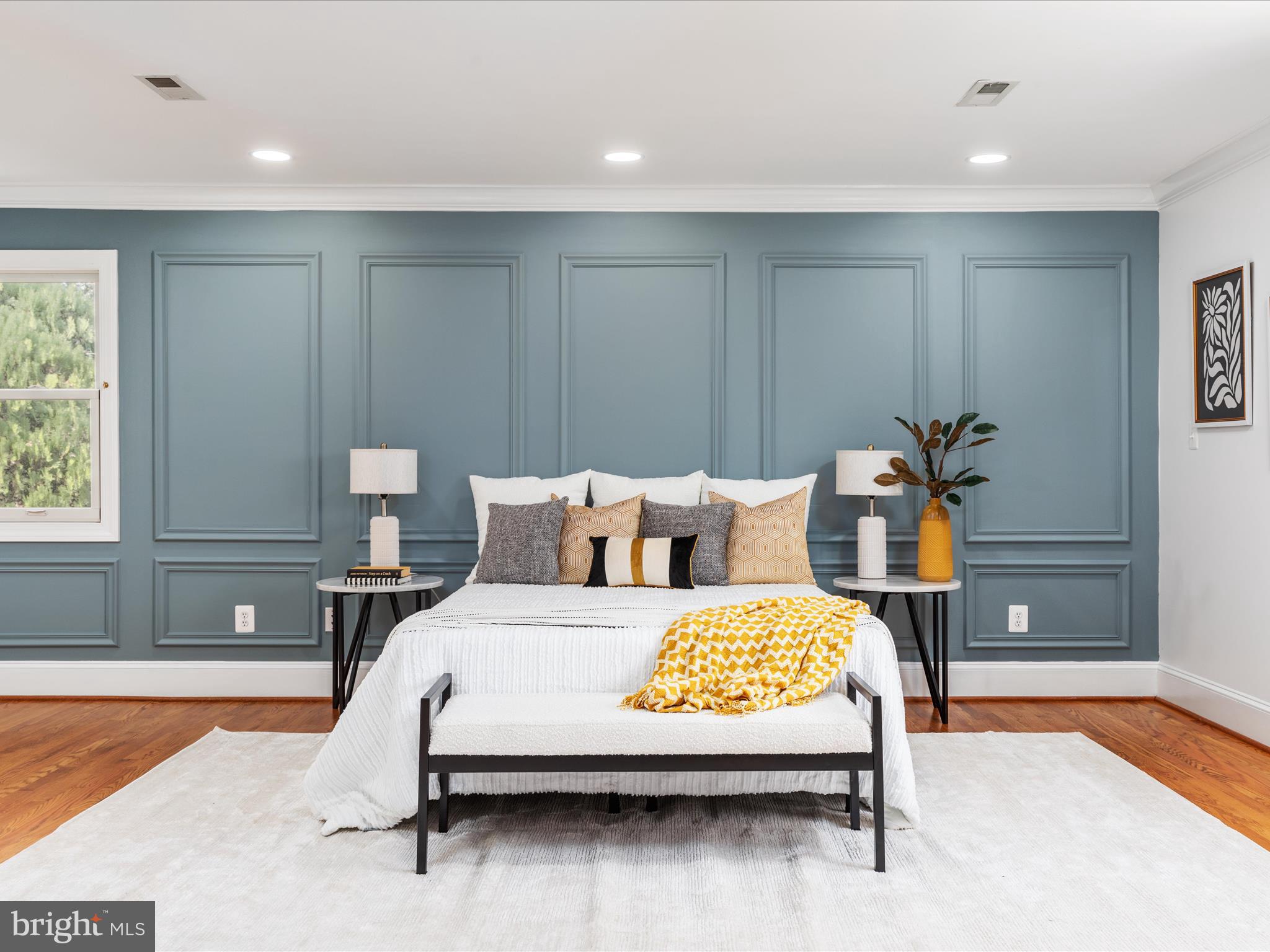 LANGLEY OAKS - Residential