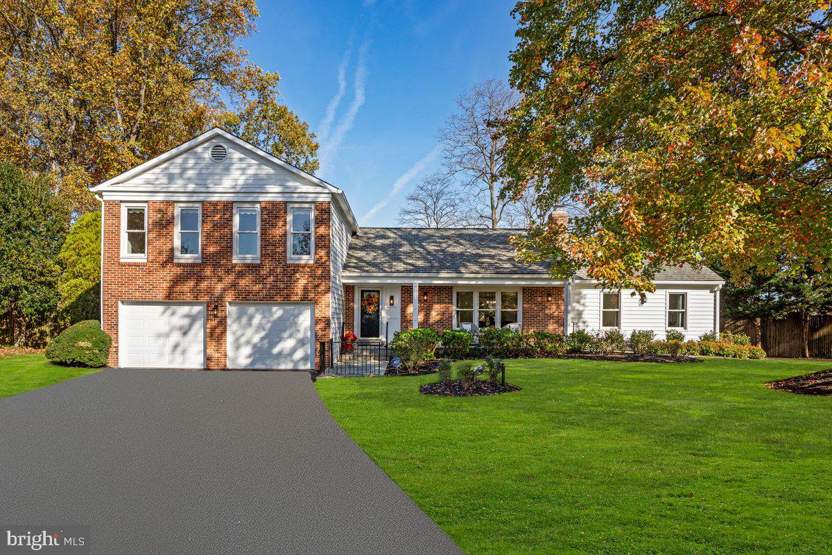 LANGLEY OAKS - Residential