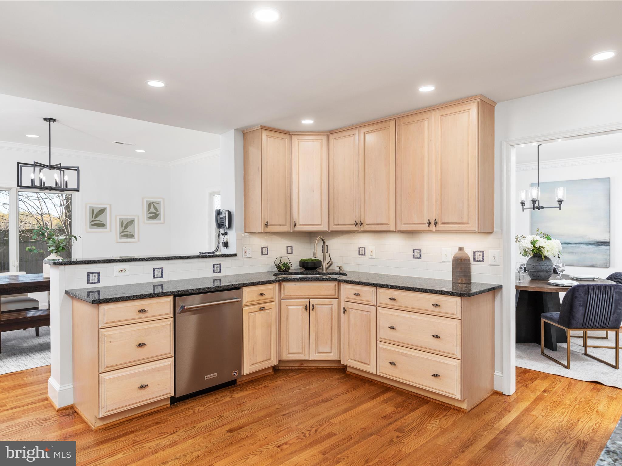 LANGLEY OAKS - Residential