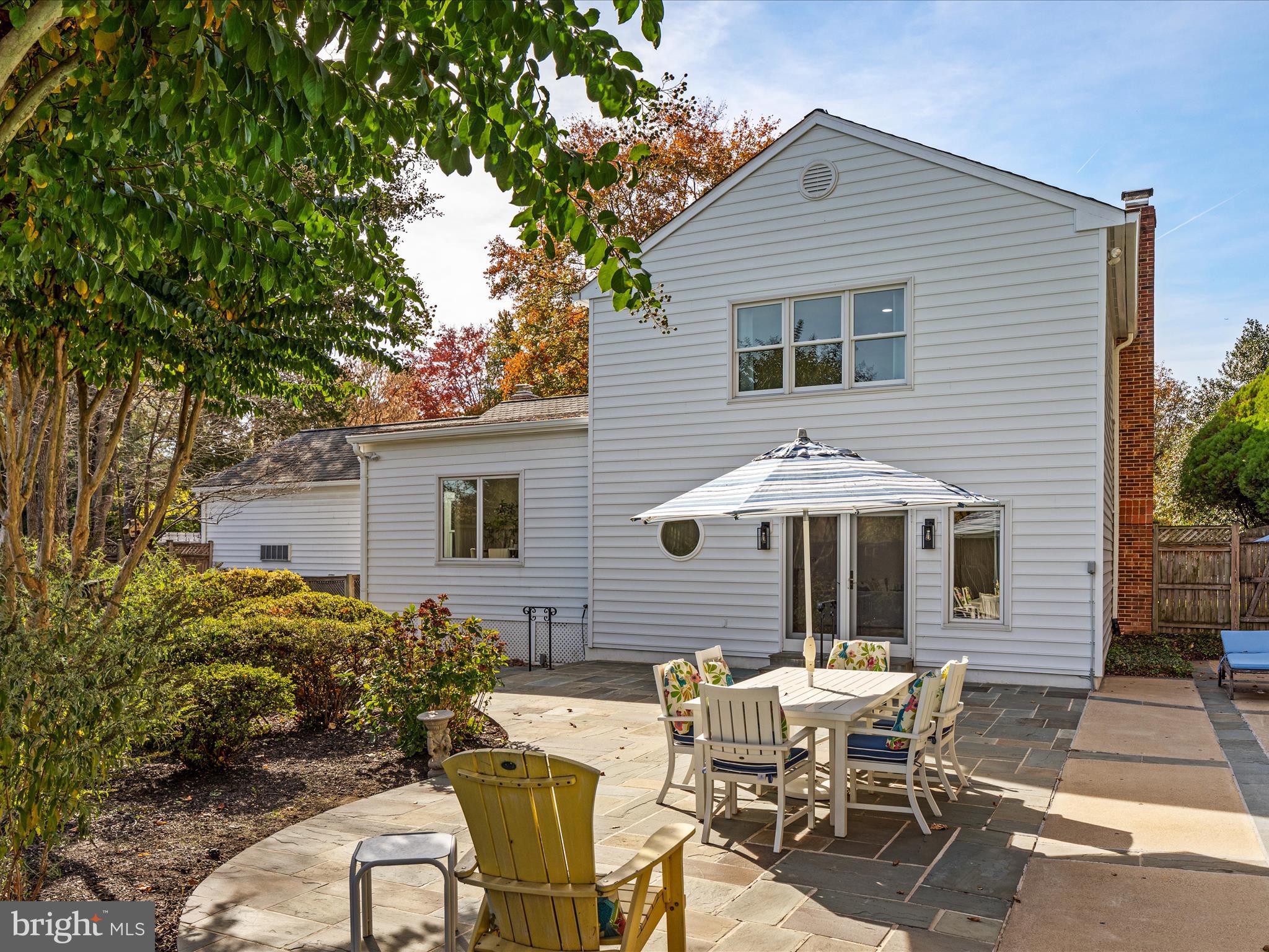 LANGLEY OAKS - Residential