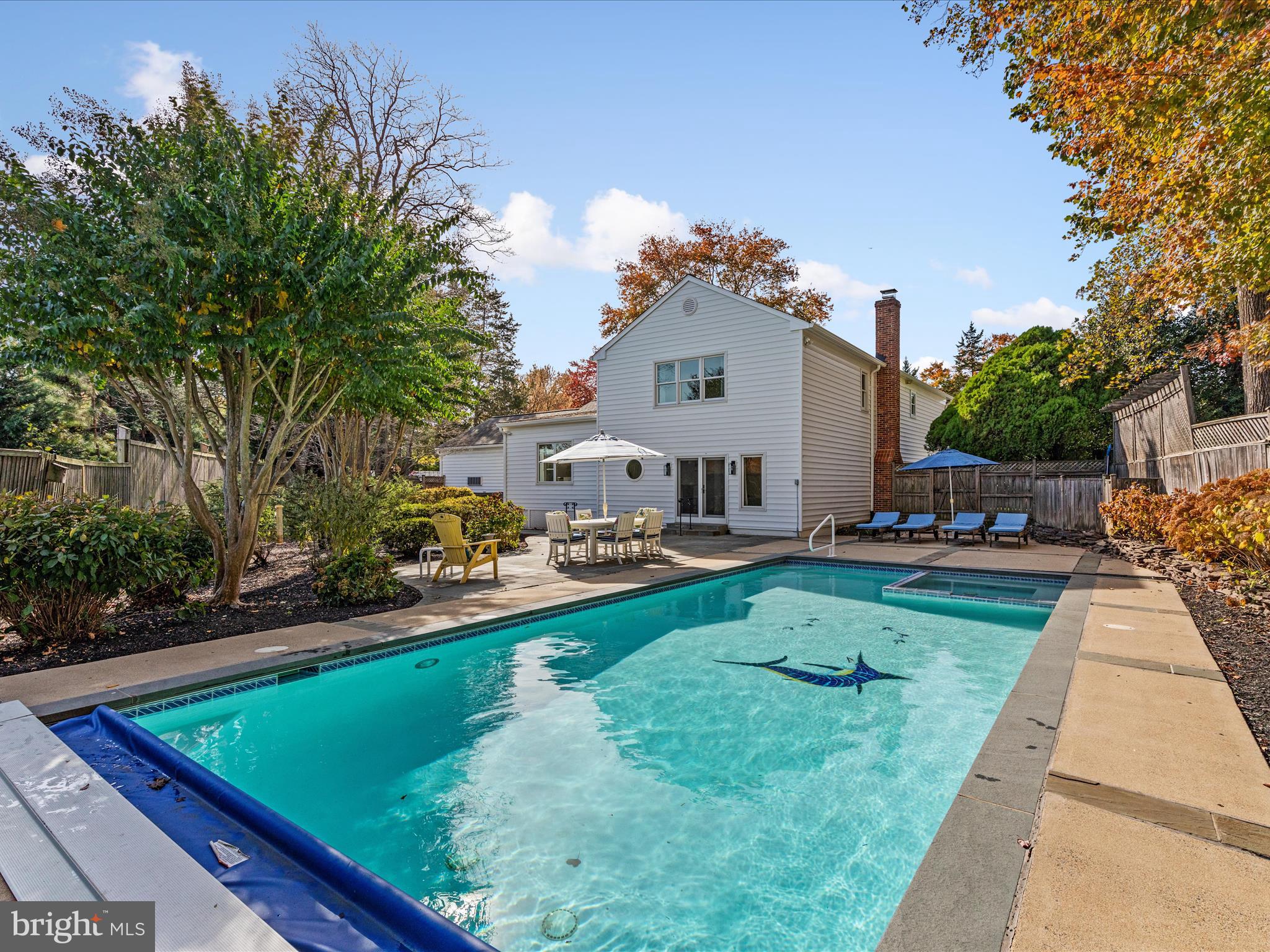 LANGLEY OAKS - Residential