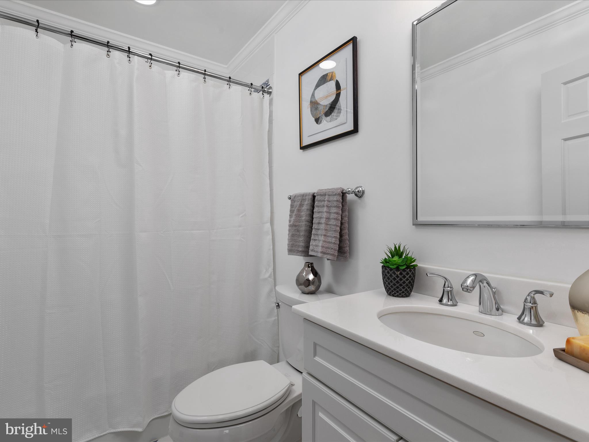 LANGLEY OAKS - Residential