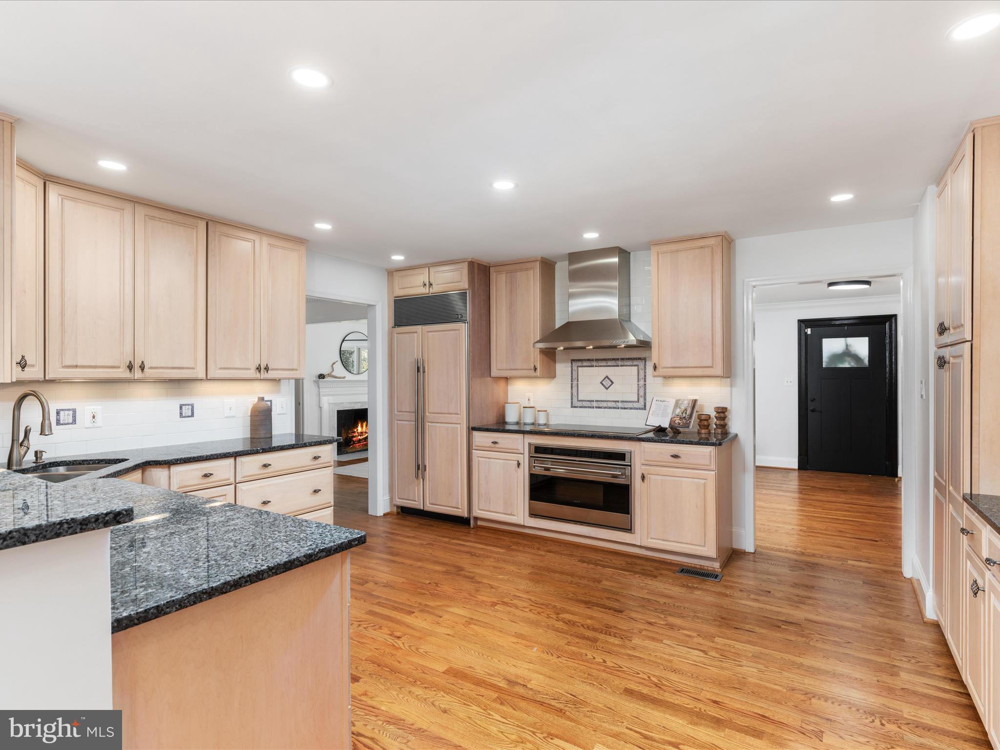 LANGLEY OAKS - Residential