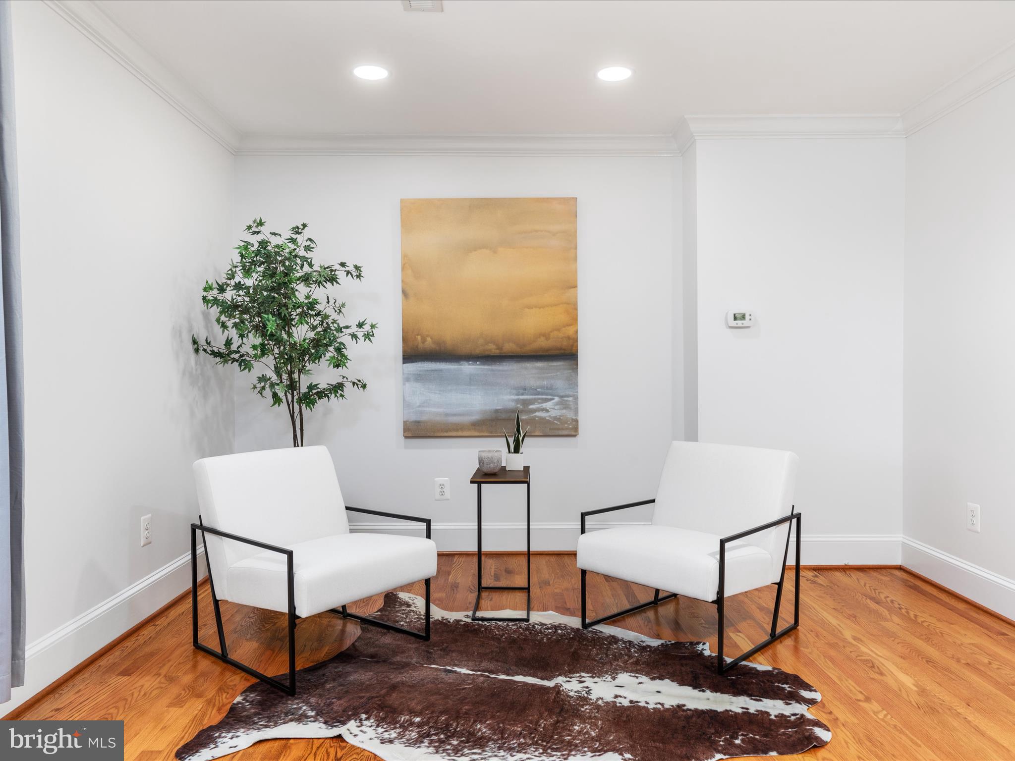 LANGLEY OAKS - Residential